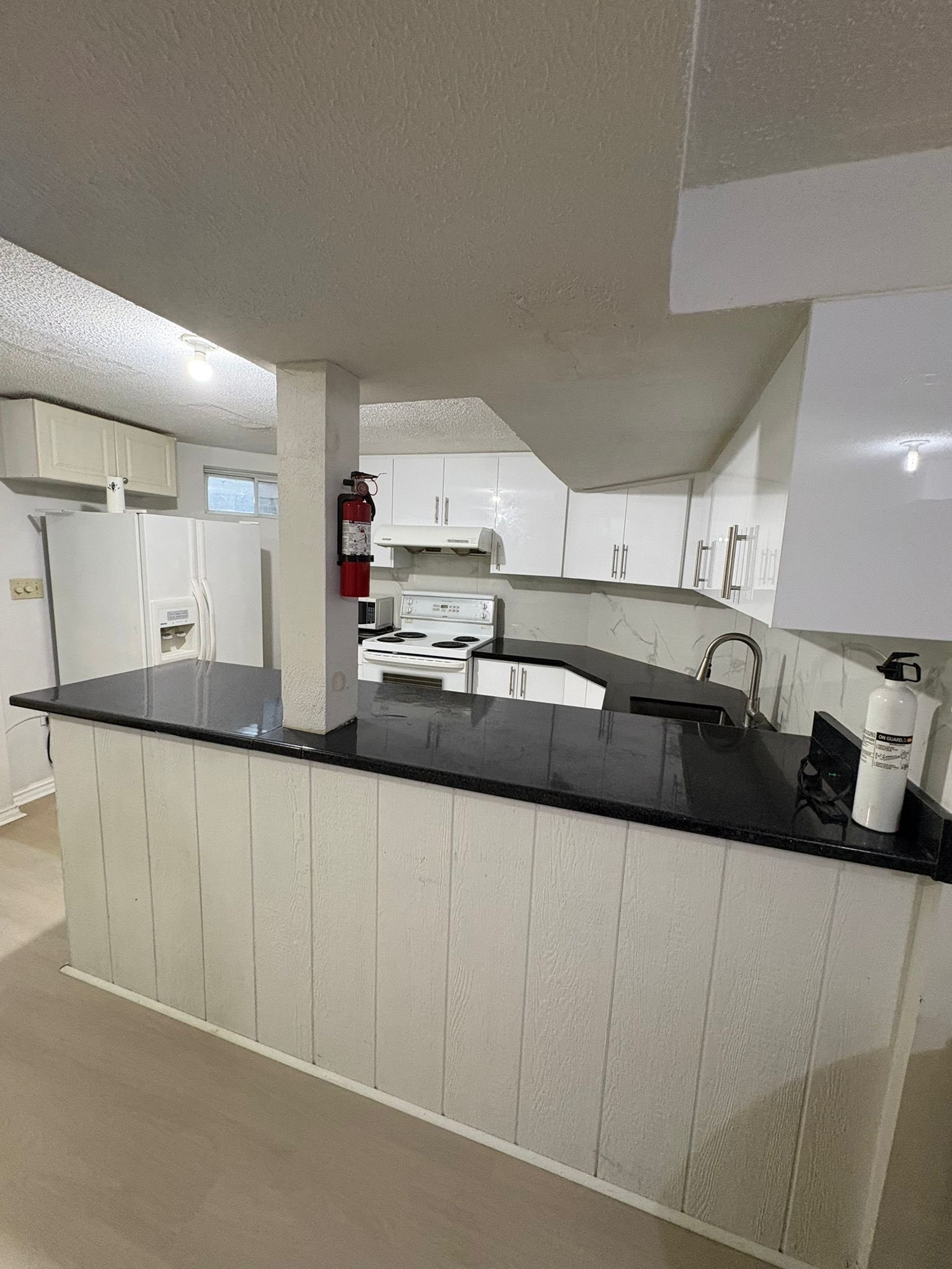 1 Bdrm Basement Apartment Near Square One - photo 4