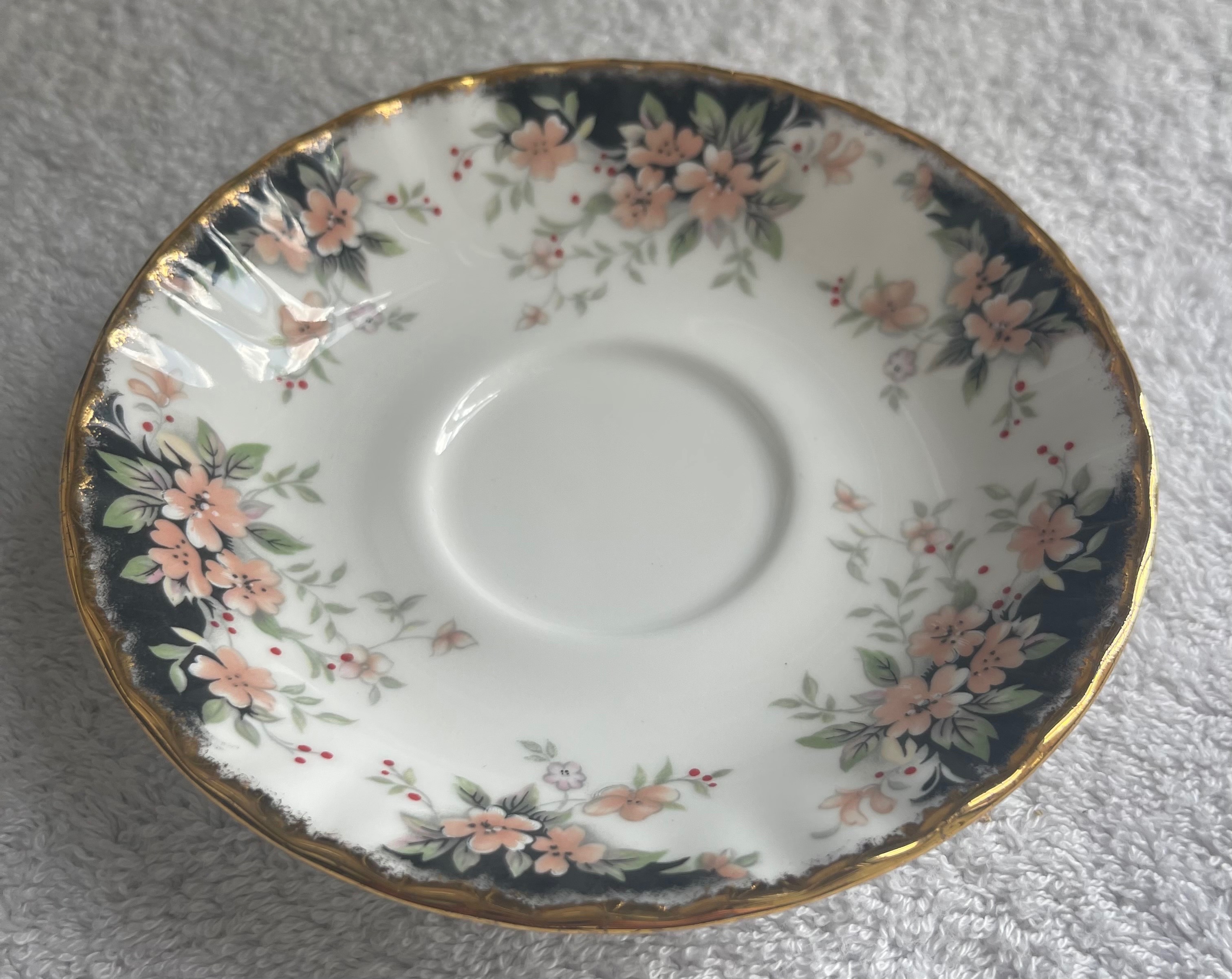 1990 Royal Albert "Marlborough" Teacup/Saucer - Made in England - photo 5