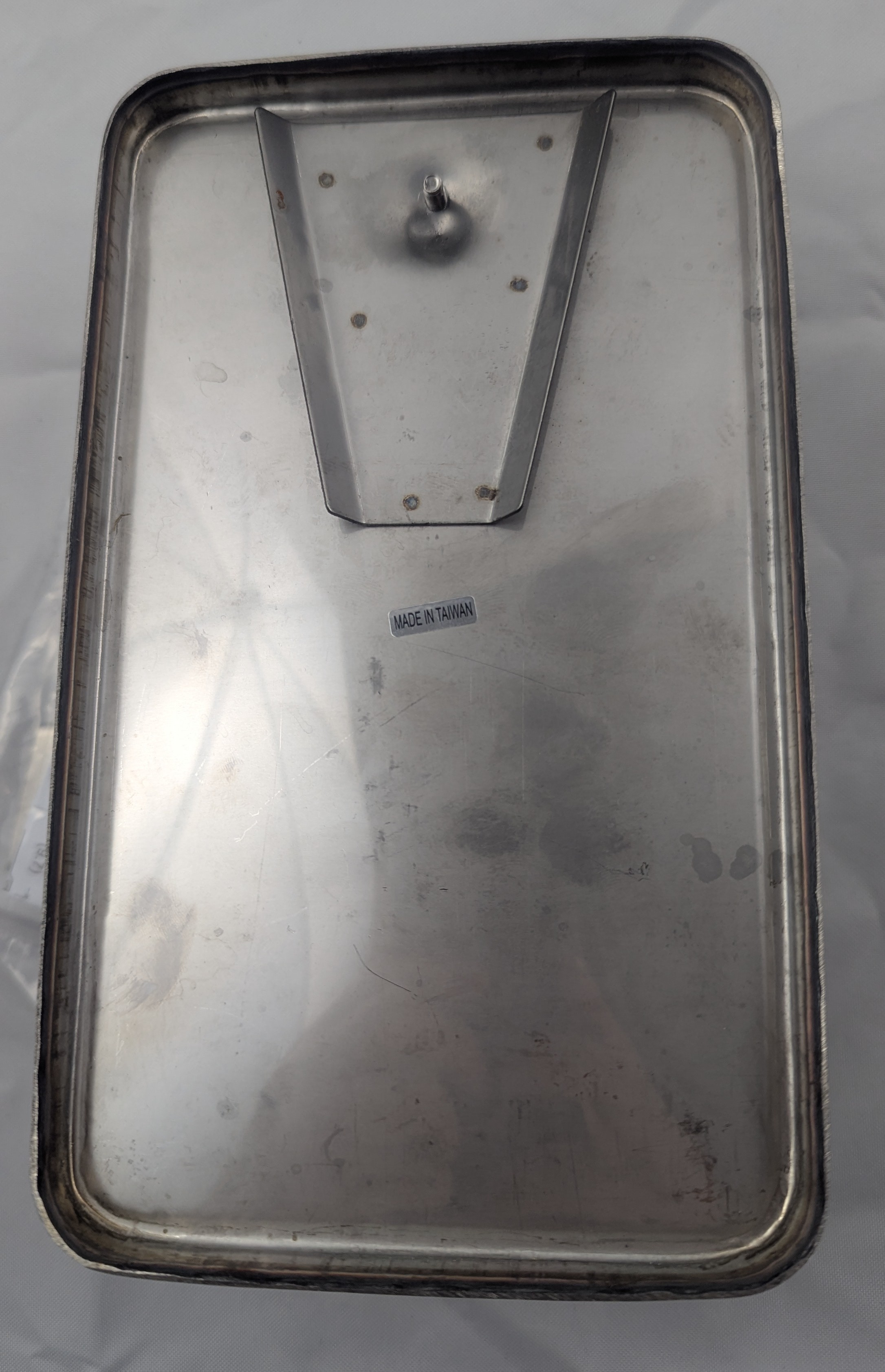 Frost Wall Mount Manual Vertical Liquid Soap Dispenser 708A - photo 4