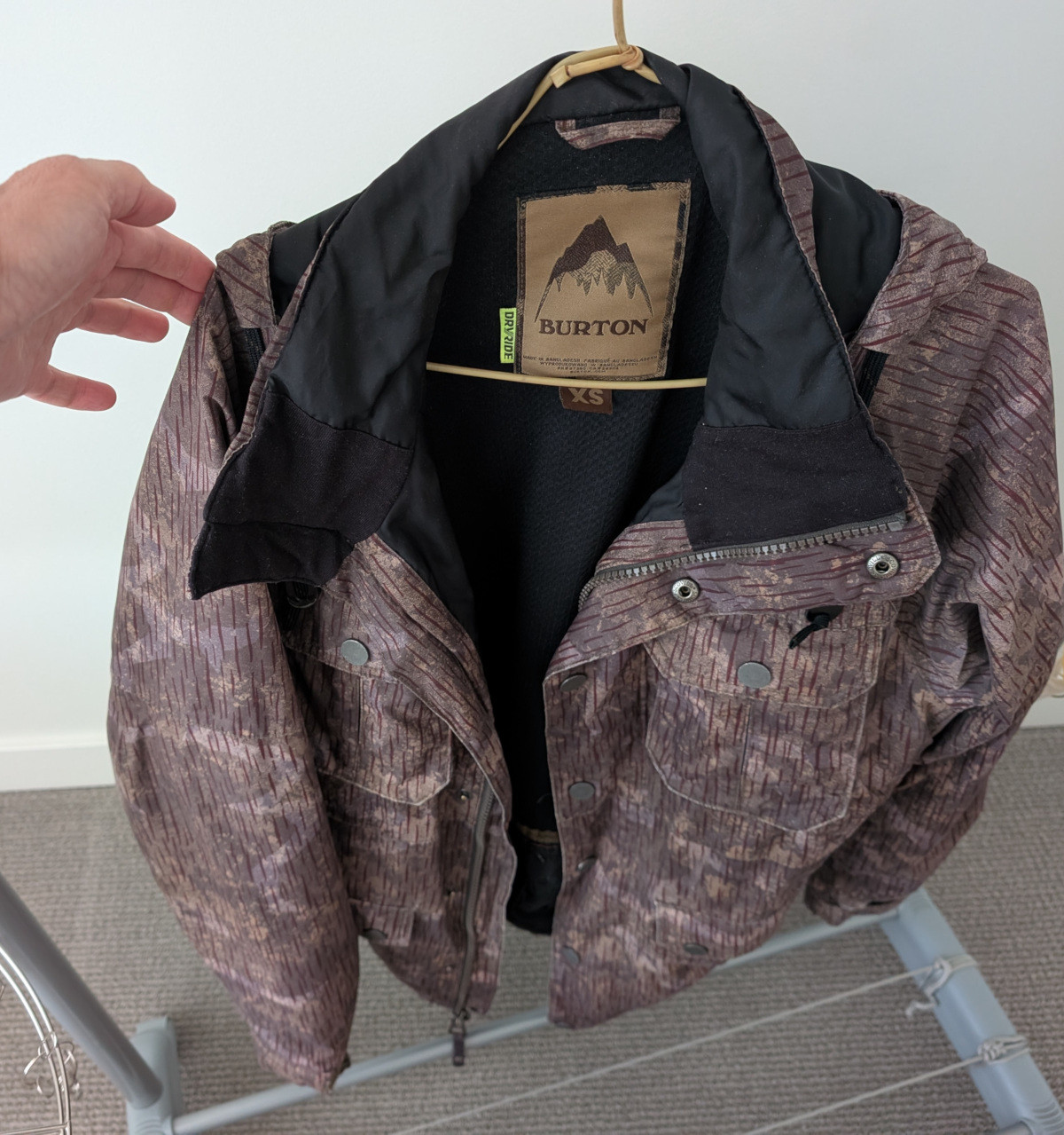 Burton ski jacket XS dry ride