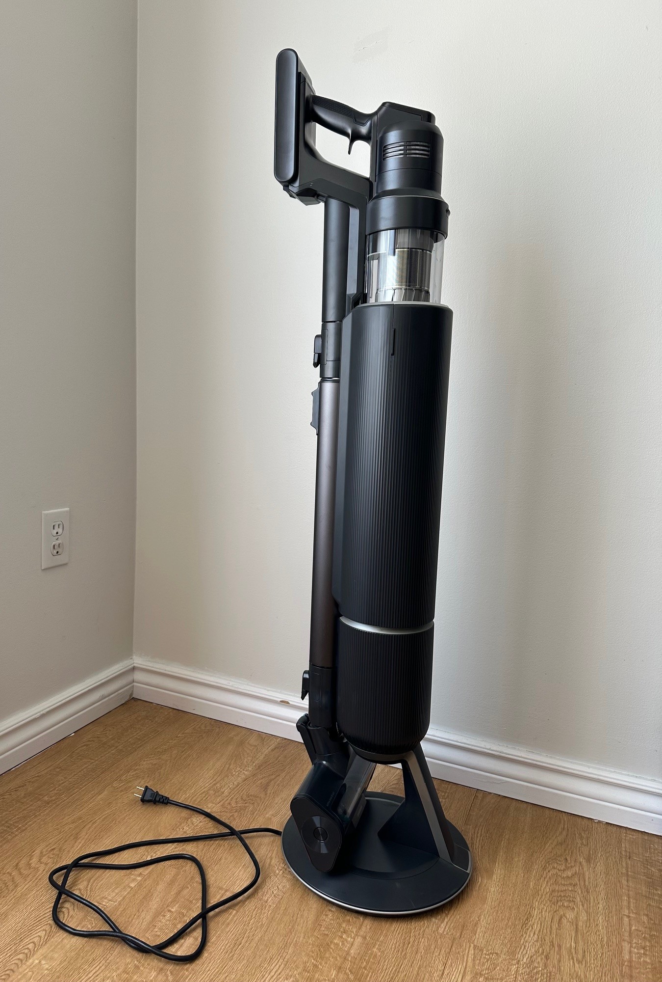 Samsung Bespoke Jet AI Ultra Cordless Vacuum + Clean Station