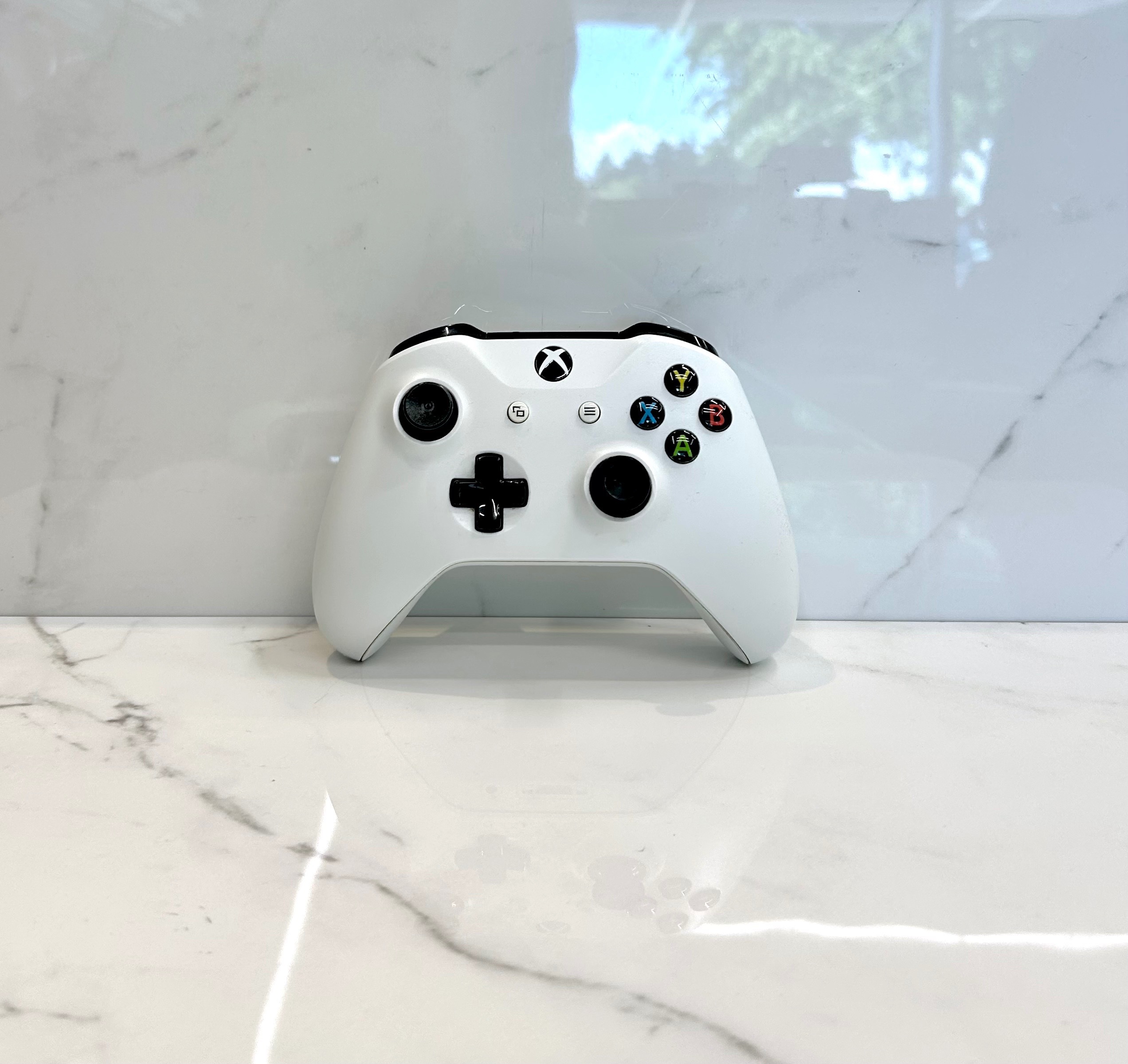 Xbox One S - photo 2
