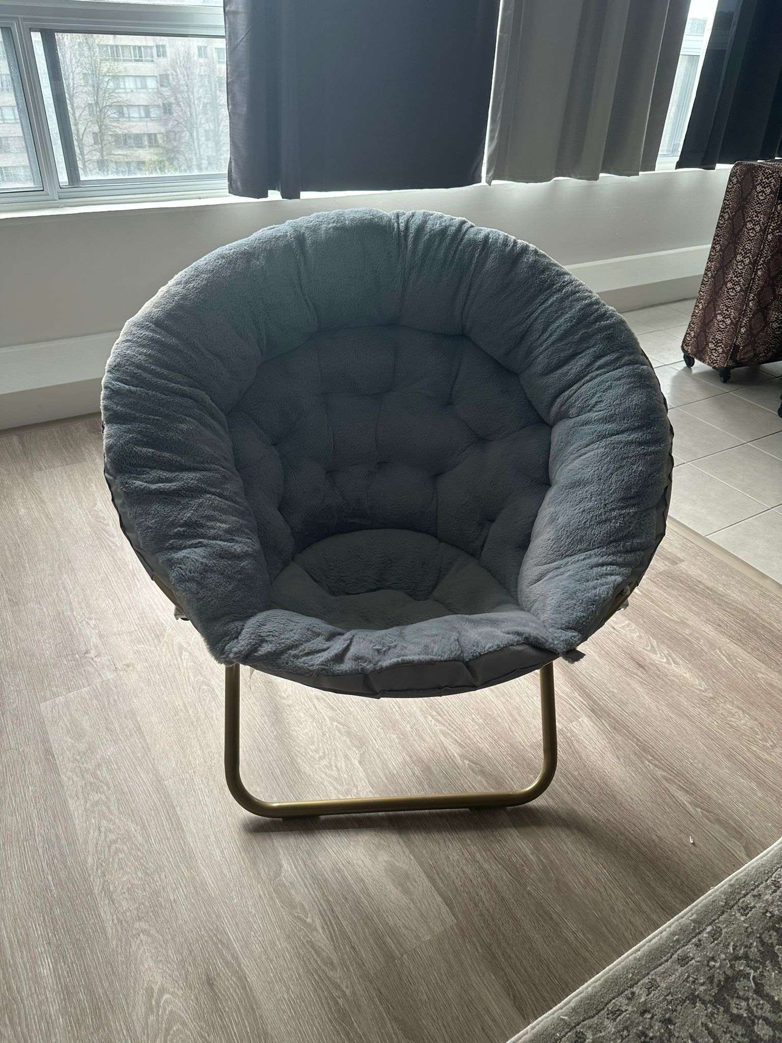 Moon Chair - Fluffy Grey Brass Metal