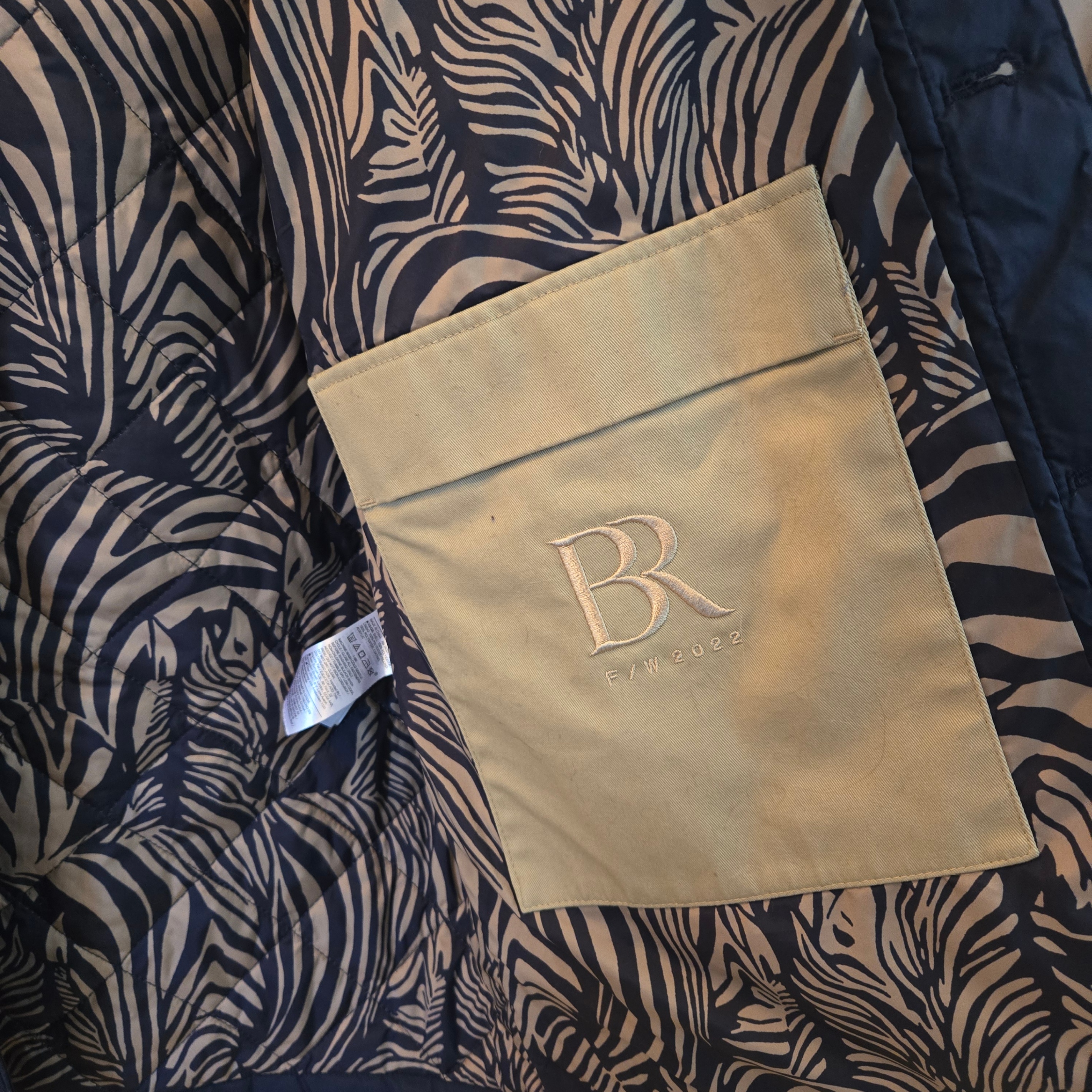 Banana Republic Mens Waterproof Jacket - Medium - photo 4