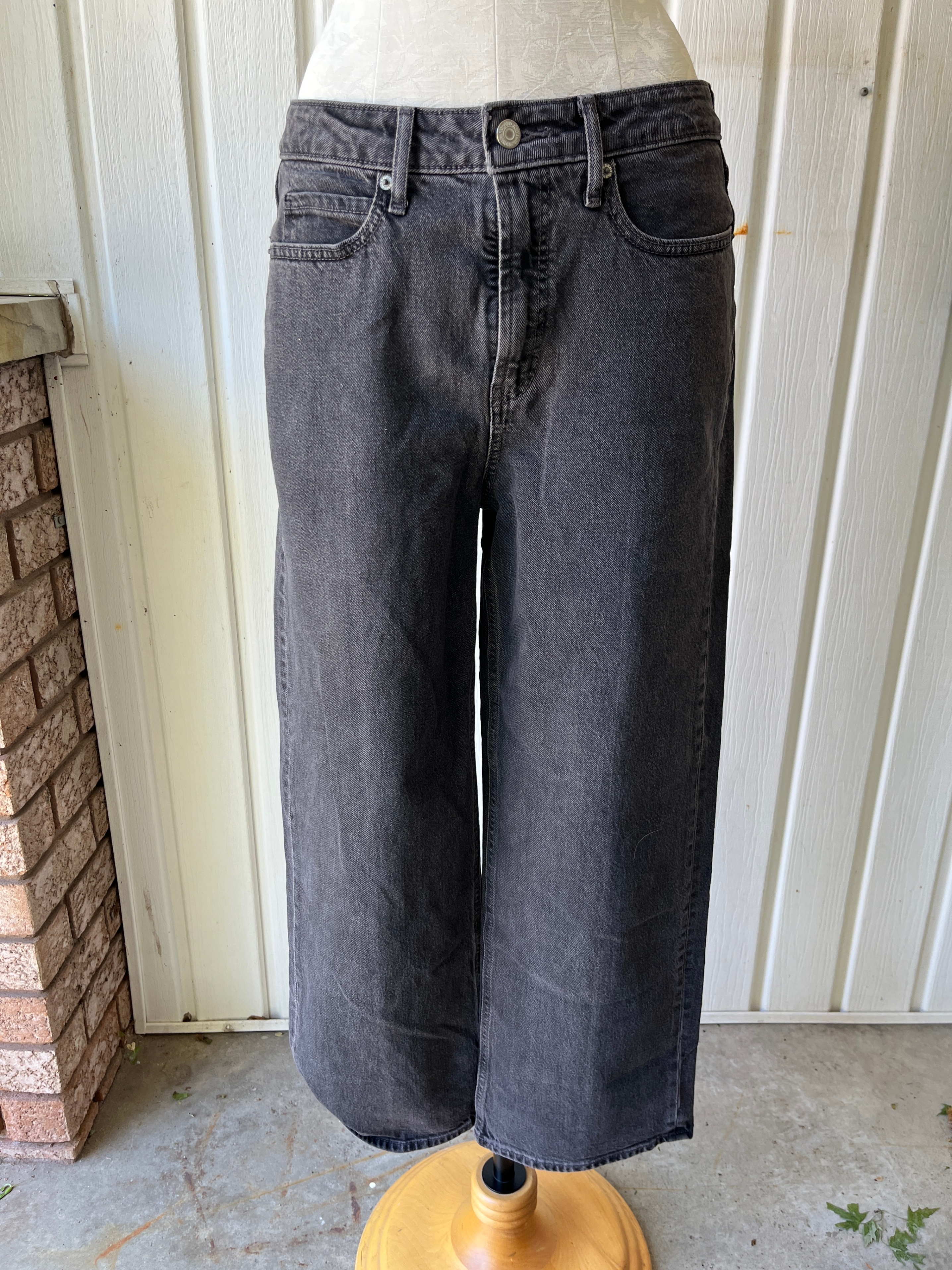 Old Navy Women's Wide Leg Jeans Size 8