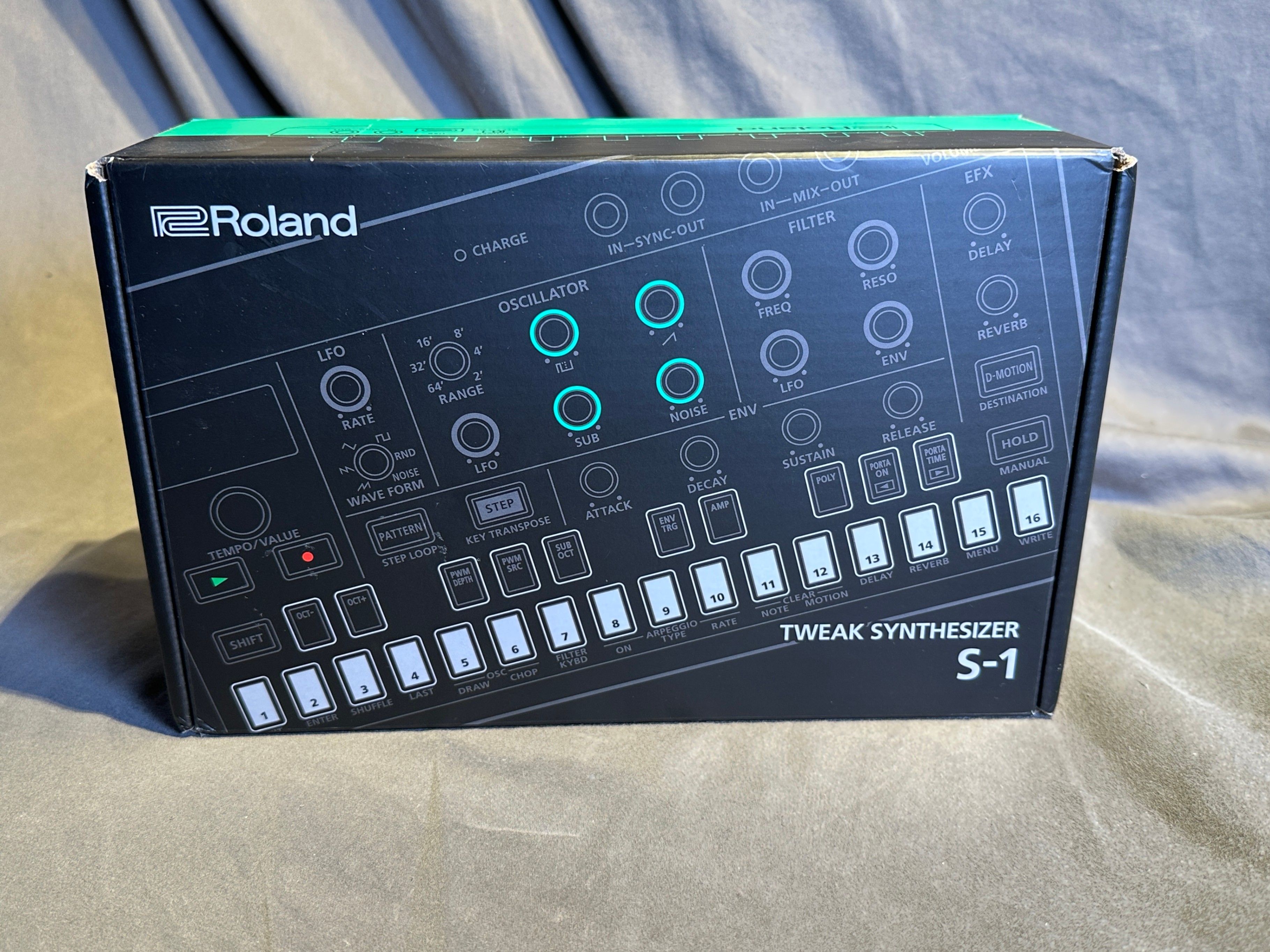 Roland S-1 Tweak ARIA Compact Polyphonic Synthesizer