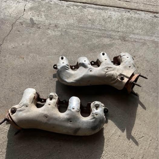 GM - Exhaust manifolds