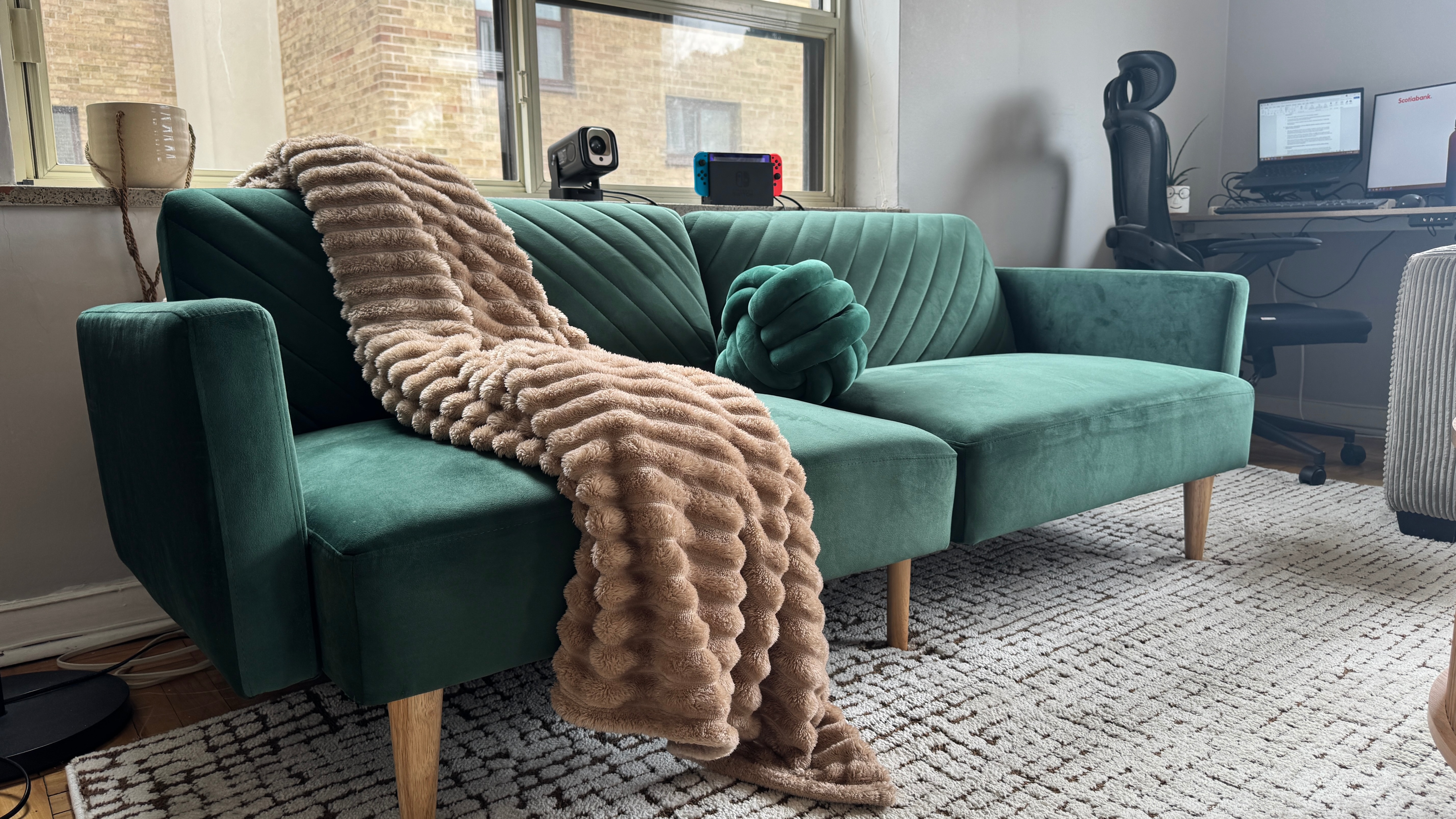 Emerald Green Velvet Sofa – Mid Century Modern Style Sofabed - photo 2