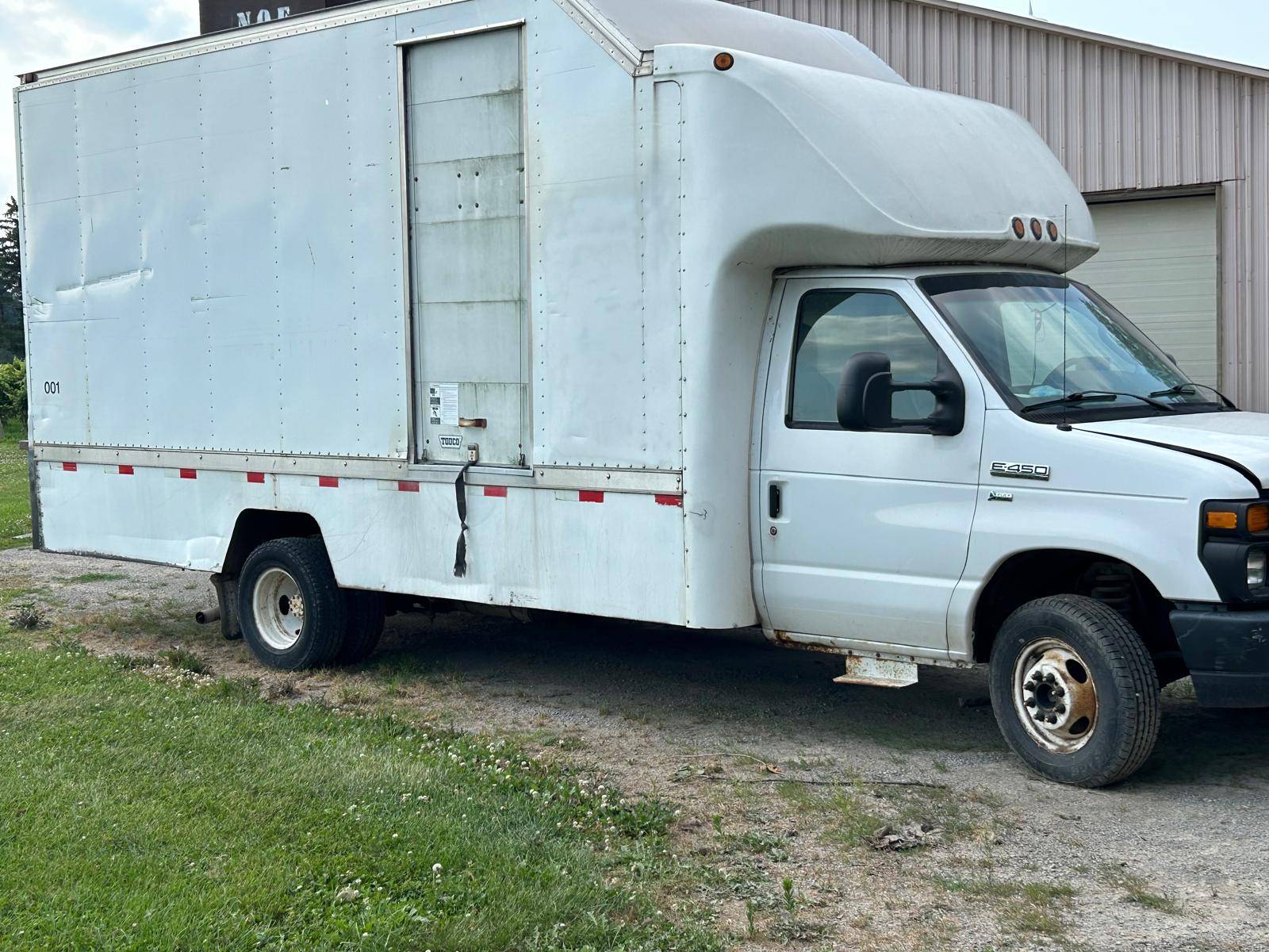 Ford E450 Cube Van Very low mileage