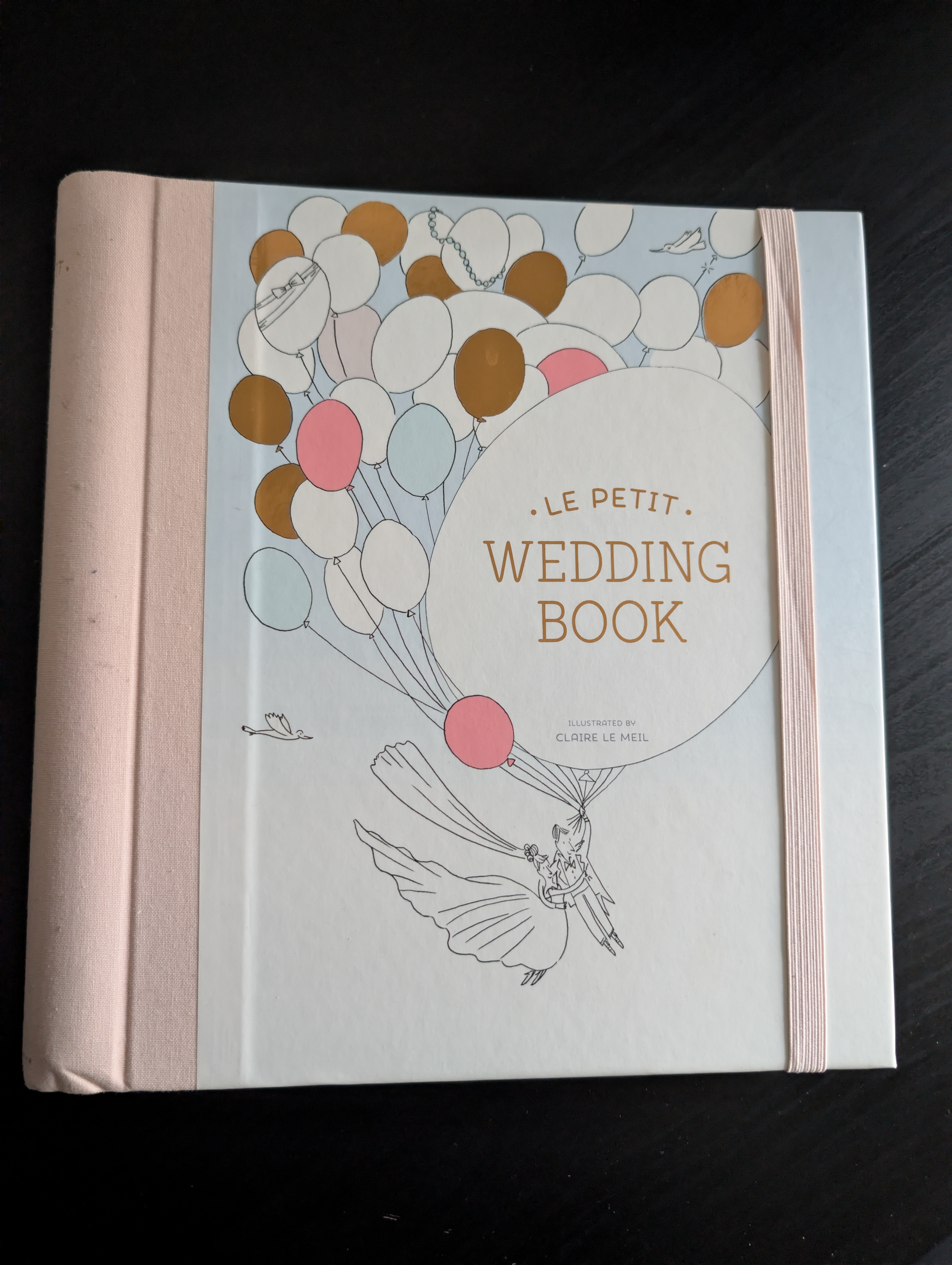 Le Petit Wedding Book (Scrapbook / Keepsake, New)