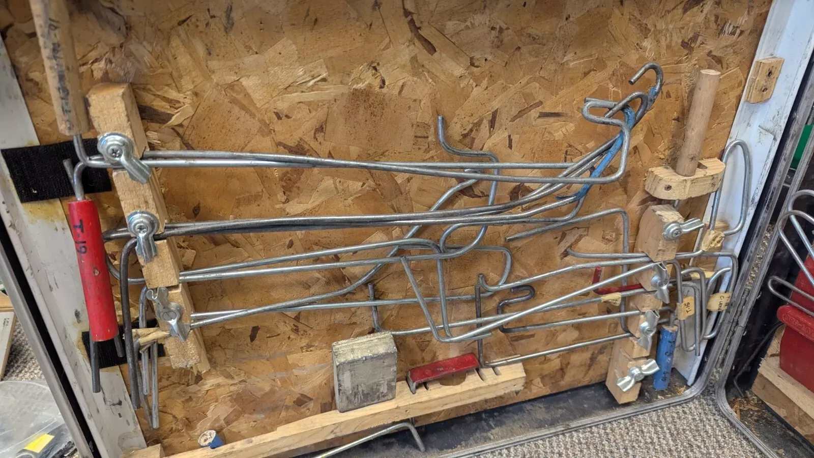 Vintage Car Tool Kit in Case - photo 2