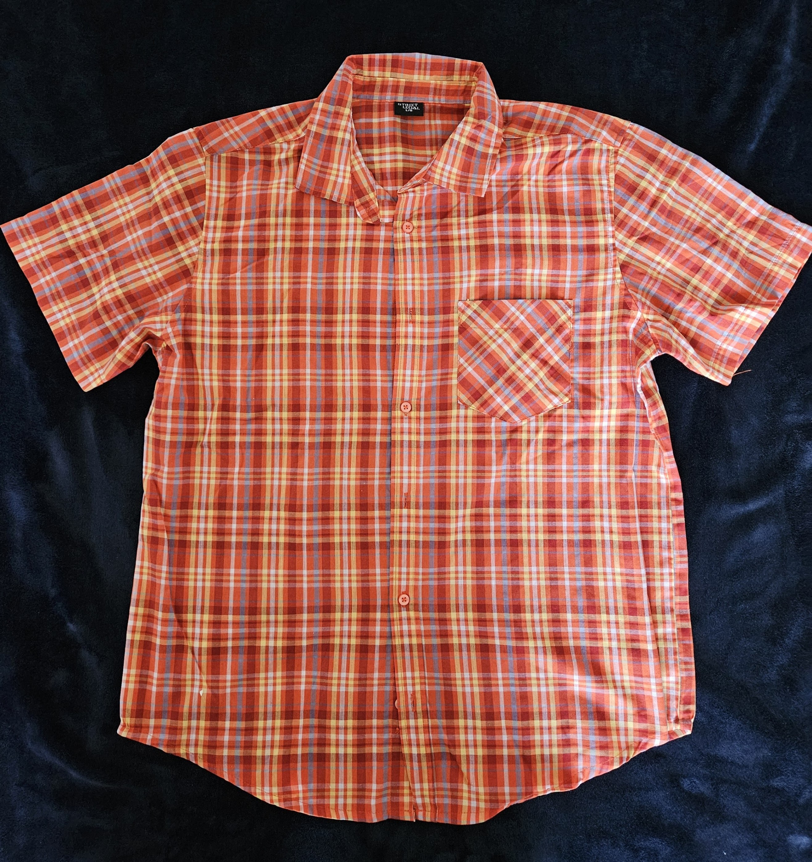 BRAND NEW MEN'S SHORT SLEEVE SHIRT (LARGE - 2 QTY)