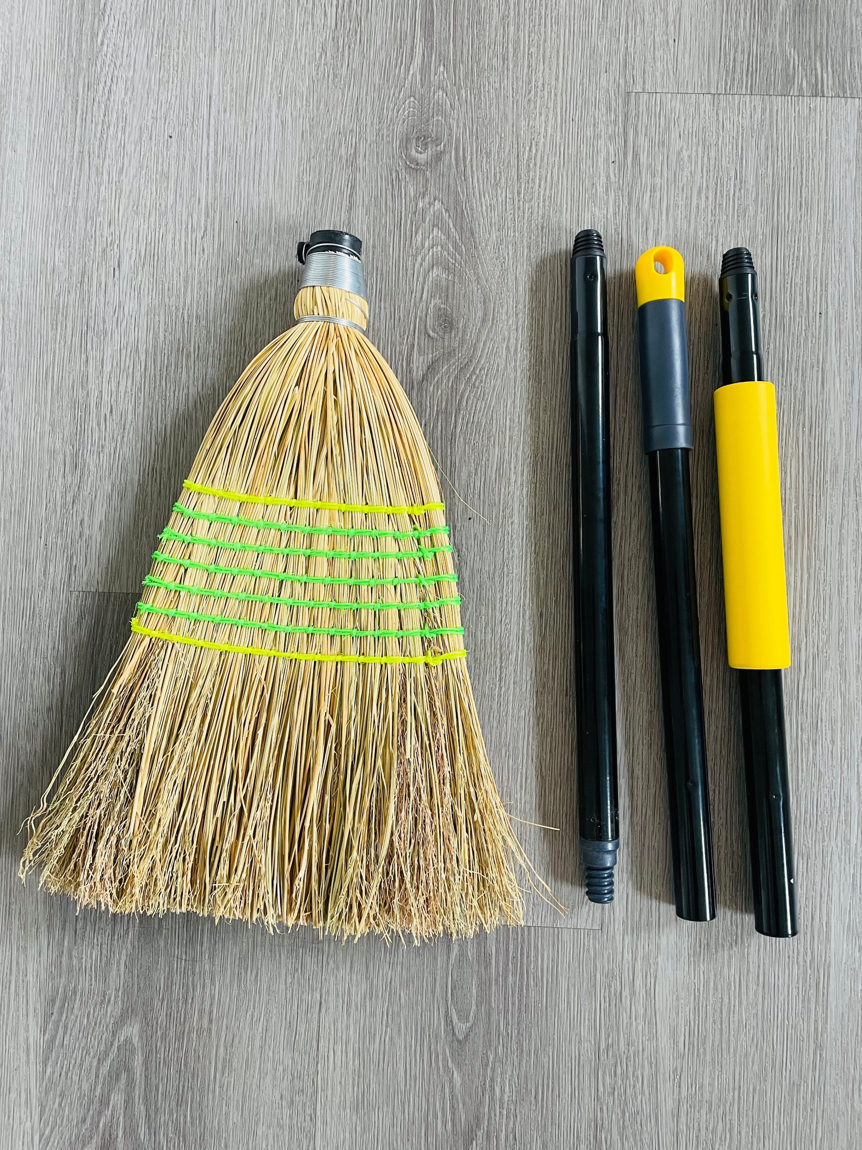 Heavy-Duty Corn Broom with Detachable Handle - photo 3