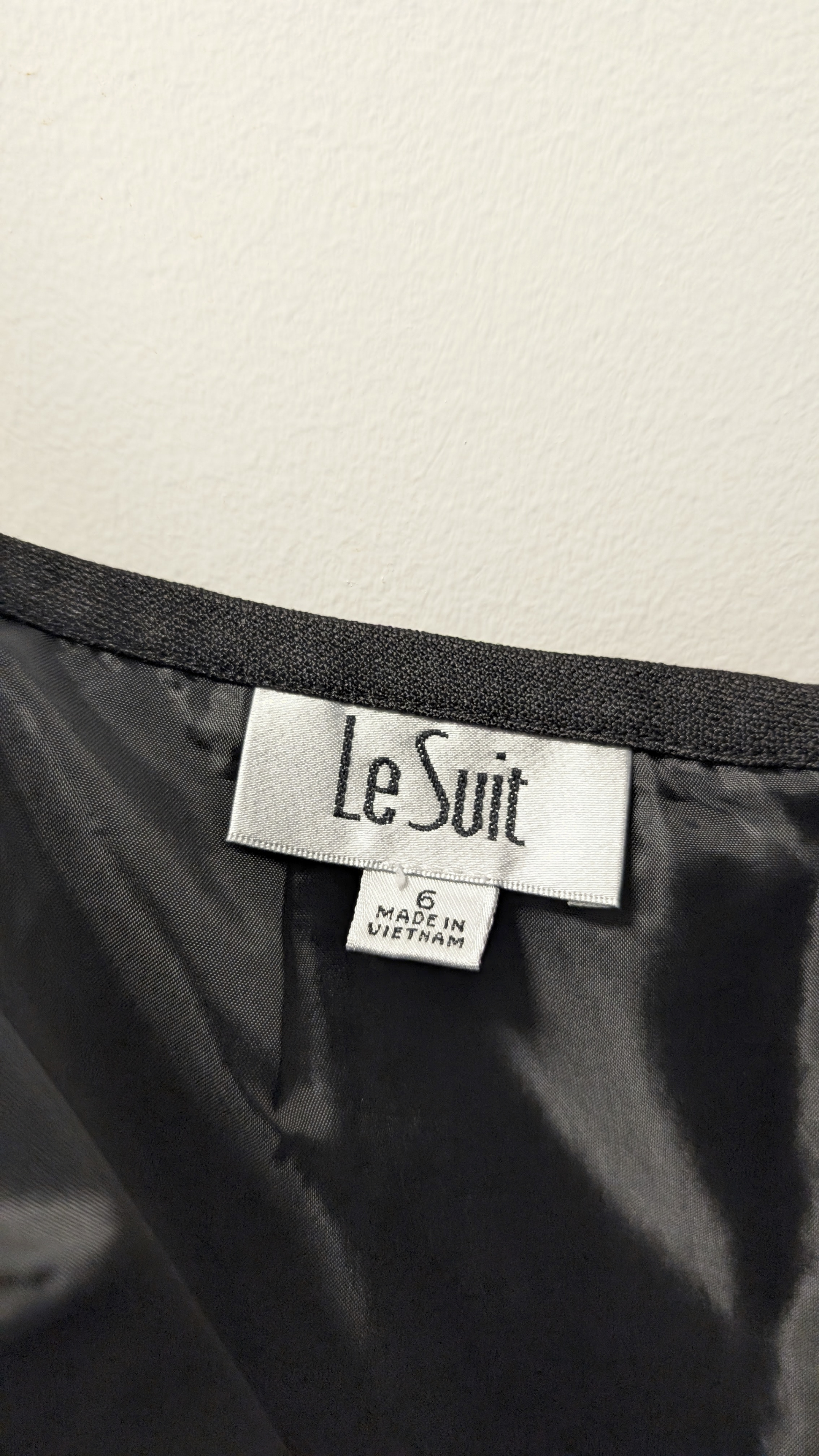Le Suit Women's Black Skirt - Size 6 - photo 2
