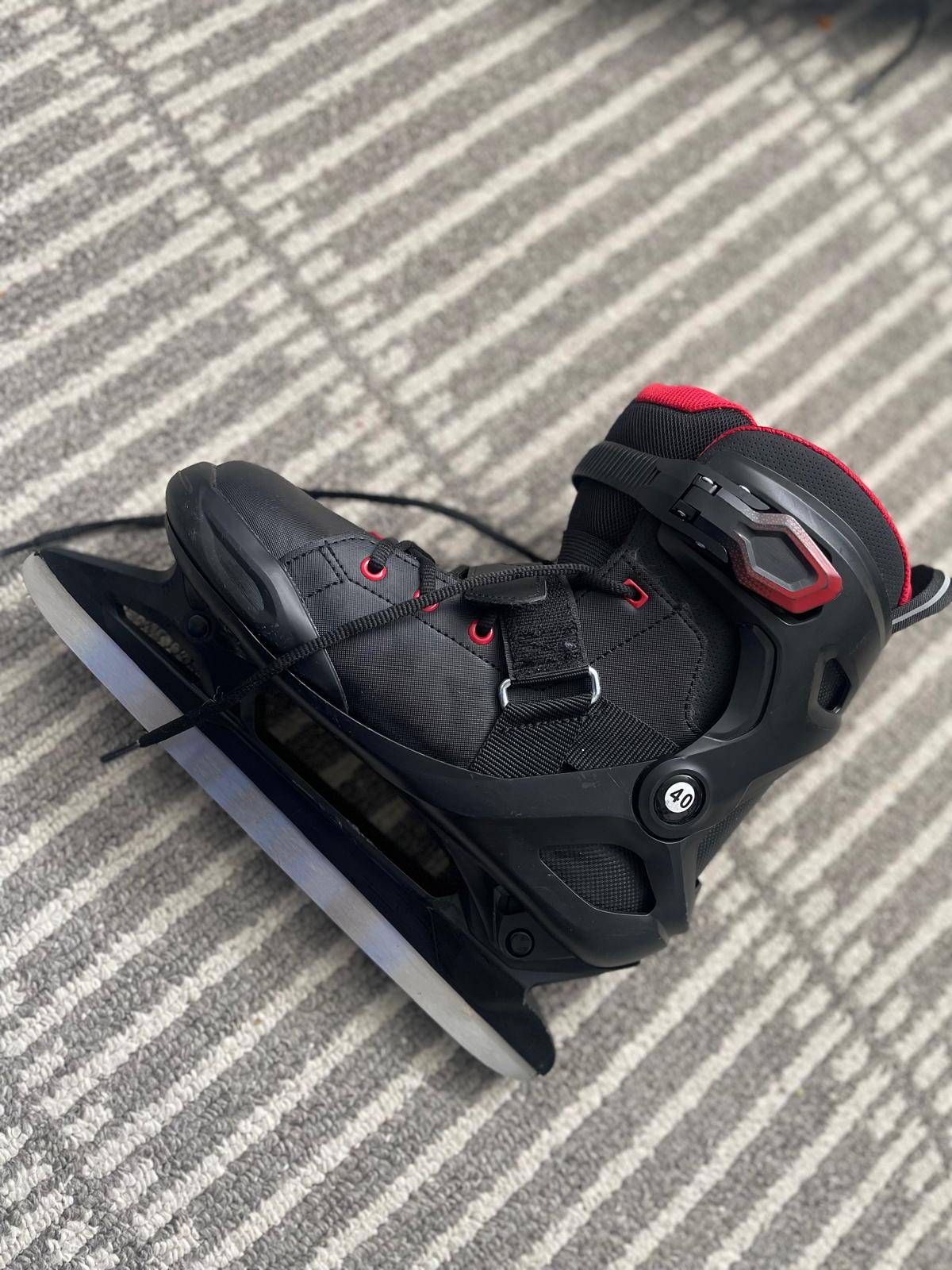 OXELO Black Ice Skates - photo 4