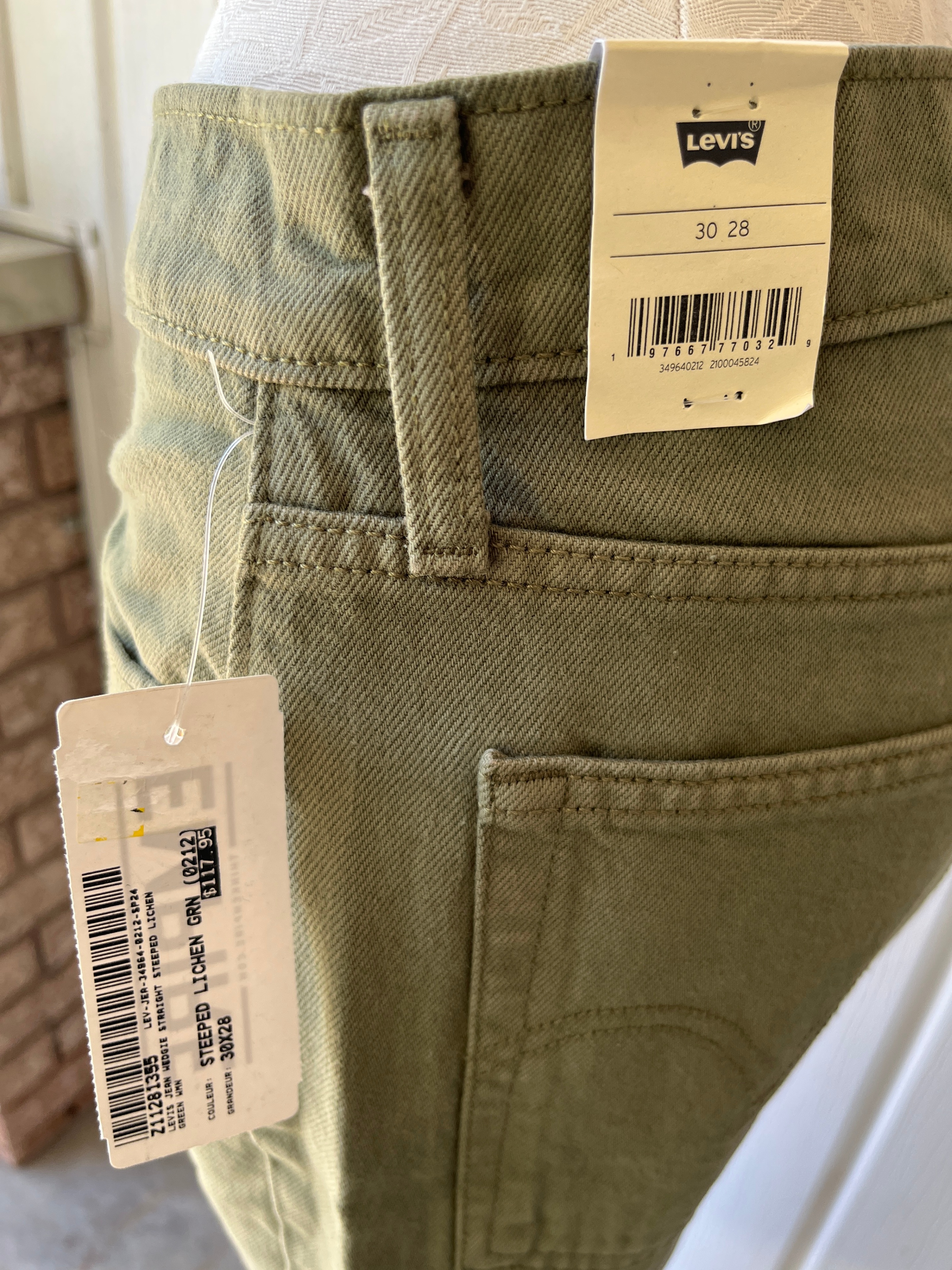 Levi's Wedgie Straight Jeans - Olive Green - Size 30x28 - photo 4