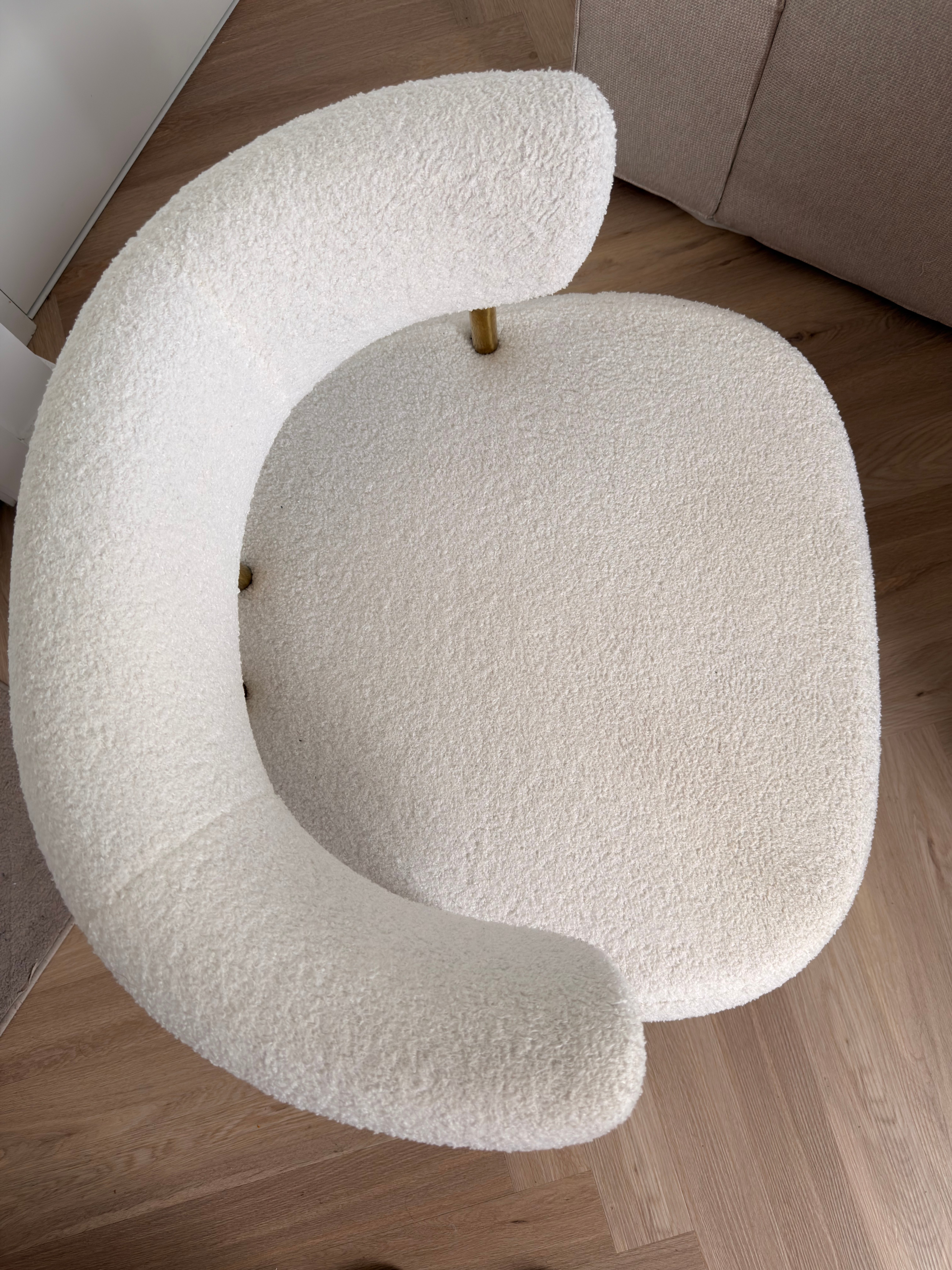 Luxury Modern Accent Chair With Cream White & Gold Legs - photo 3