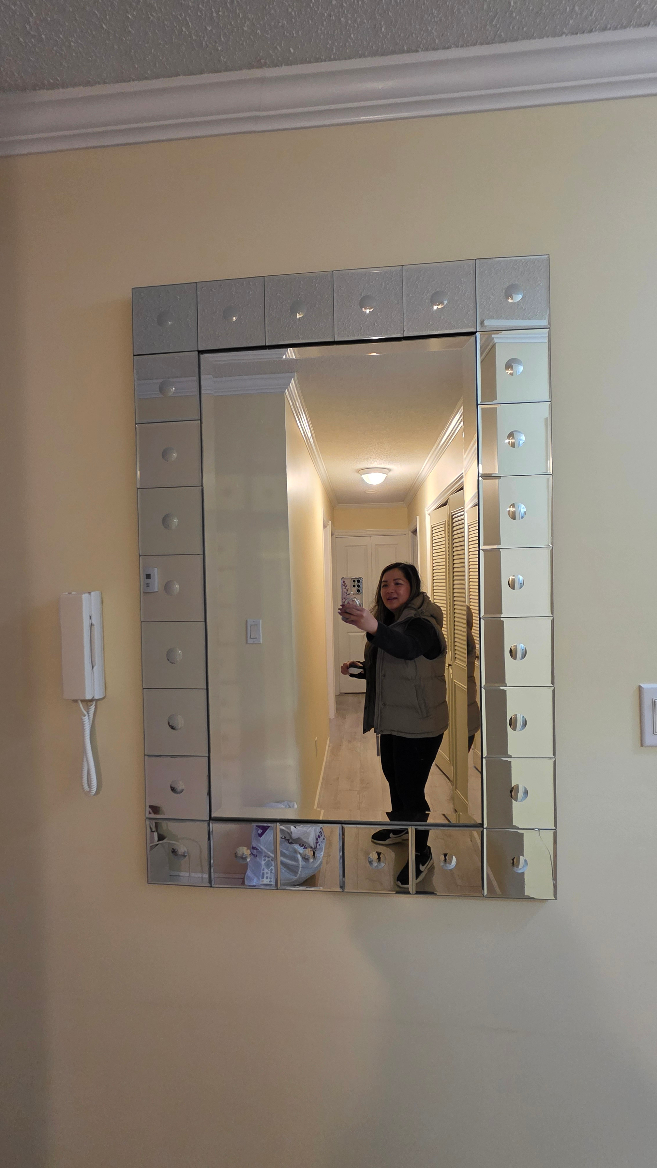 Decorative Wall Mirror with Beveled Edges - photo 3