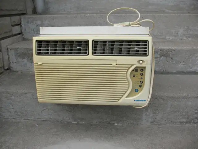 Fedders 10,000 BTU Window Air Conditioner with Remote - photo 4