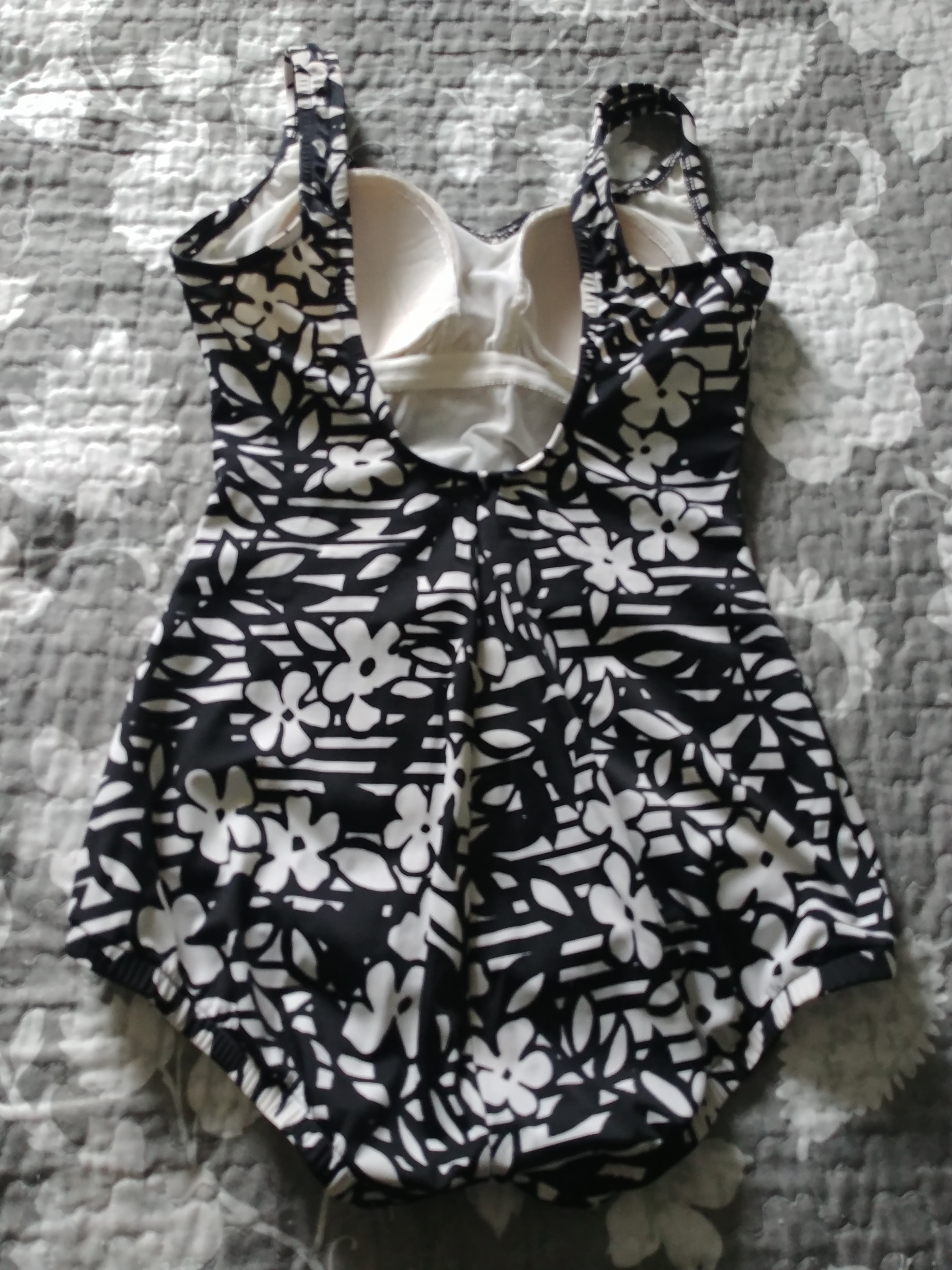 Black & White One Piece Bathing Suit, S-M, Like New - photo 3