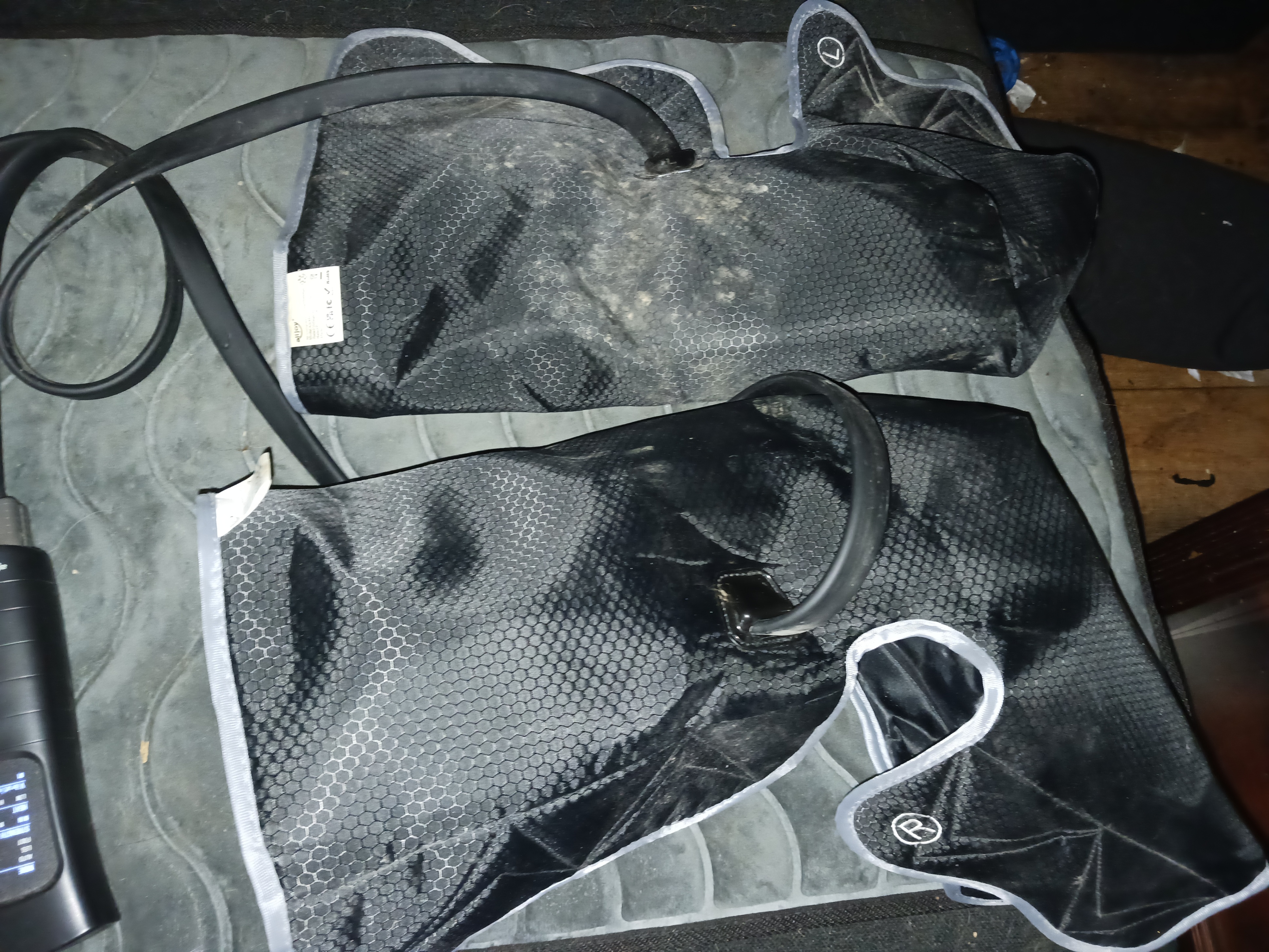 leg compression and  Massager with vibration.