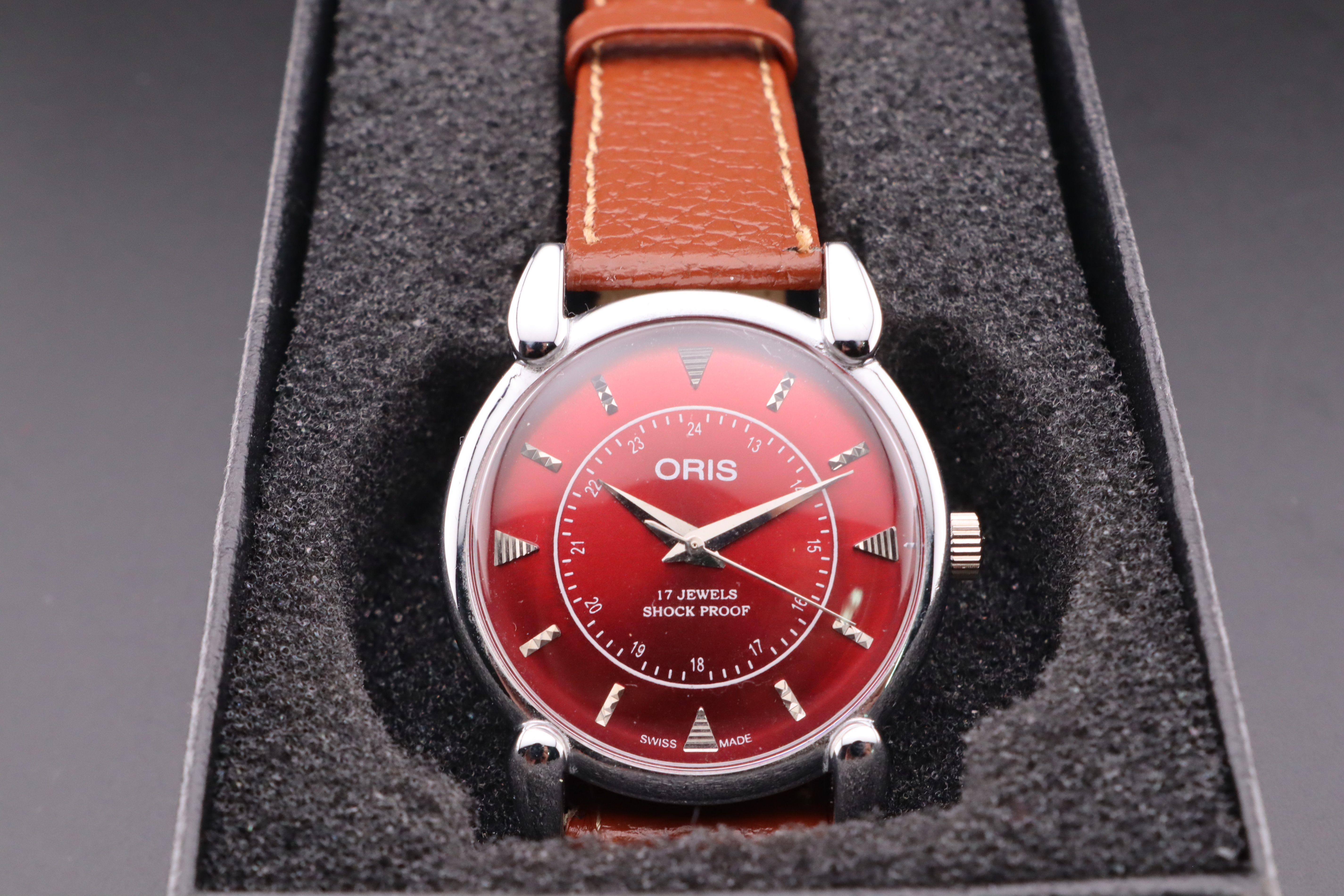 Vintage Oris Swiss ST-96 Hand Wind Mechanical Men's Watch - photo 5