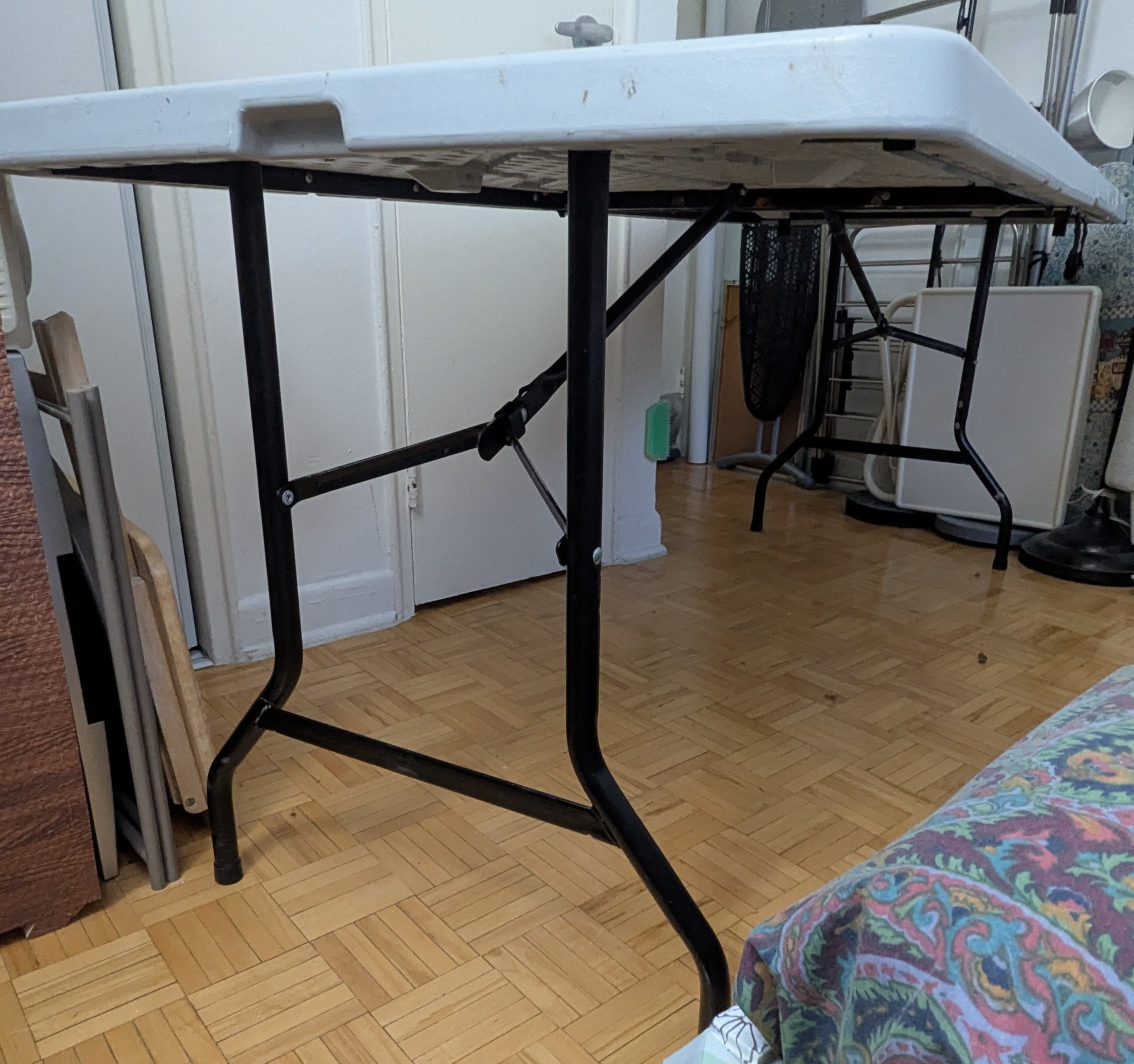 Huge Folding Portable Table 6-Foot Plastic Picnic Party Camping - photo 5