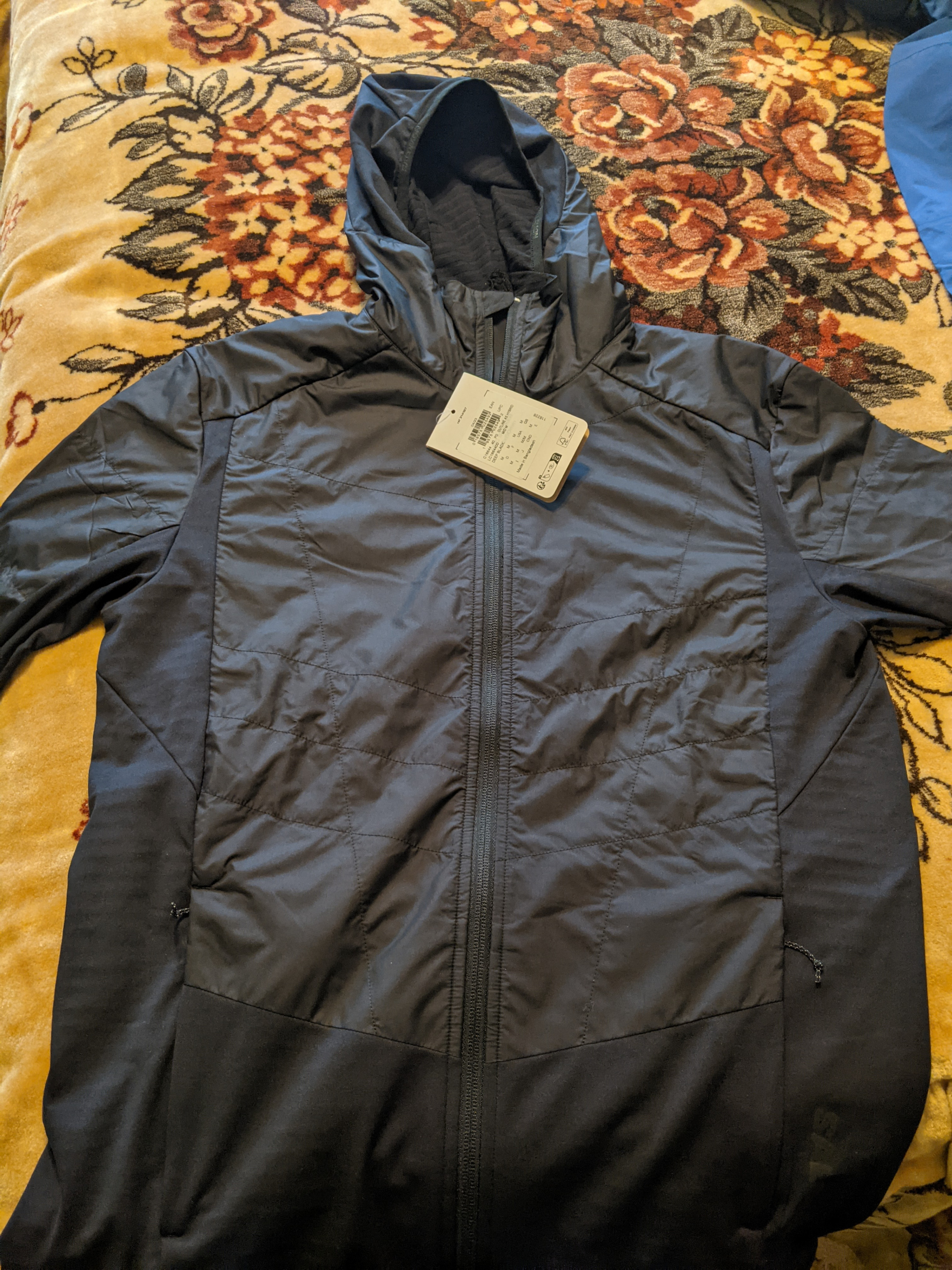 Salomon Medium Men's Outline All Season Hybrid