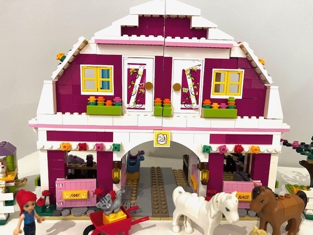 Lego Friends– Sunshine Ranch & Mia’s Foal Stable # 41039 & 41361 - photo 2