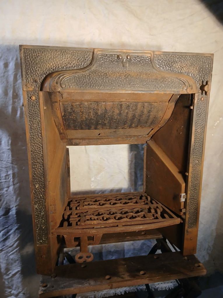 Antique Cast-Iron Coal Fireplace Insert – Early 1900s – Complete