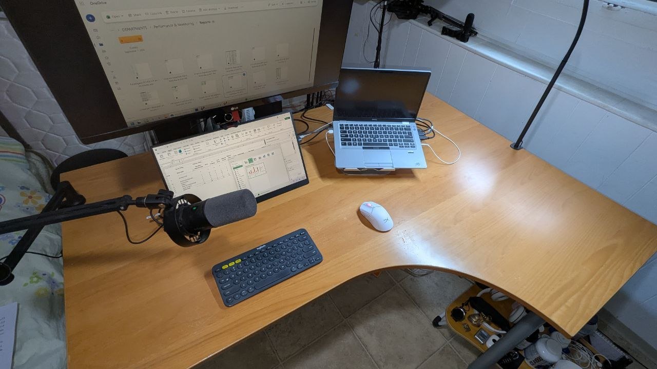 Adjustable Desk - photo 3