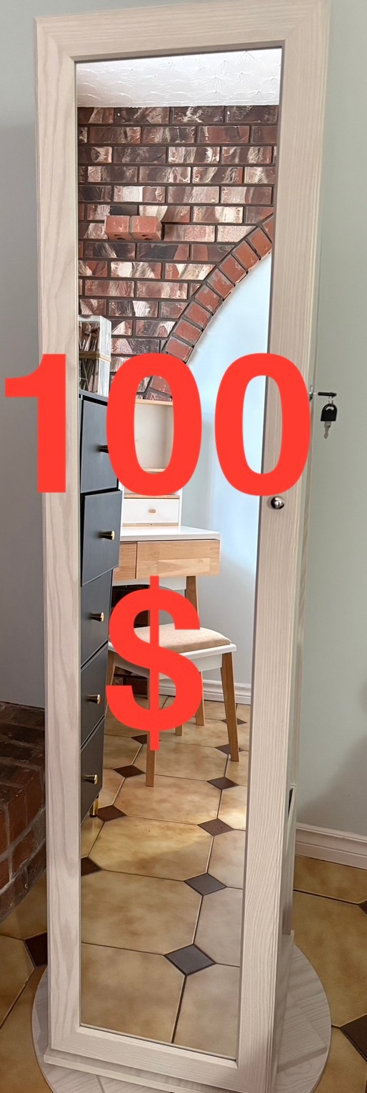 Jewelry cabinet