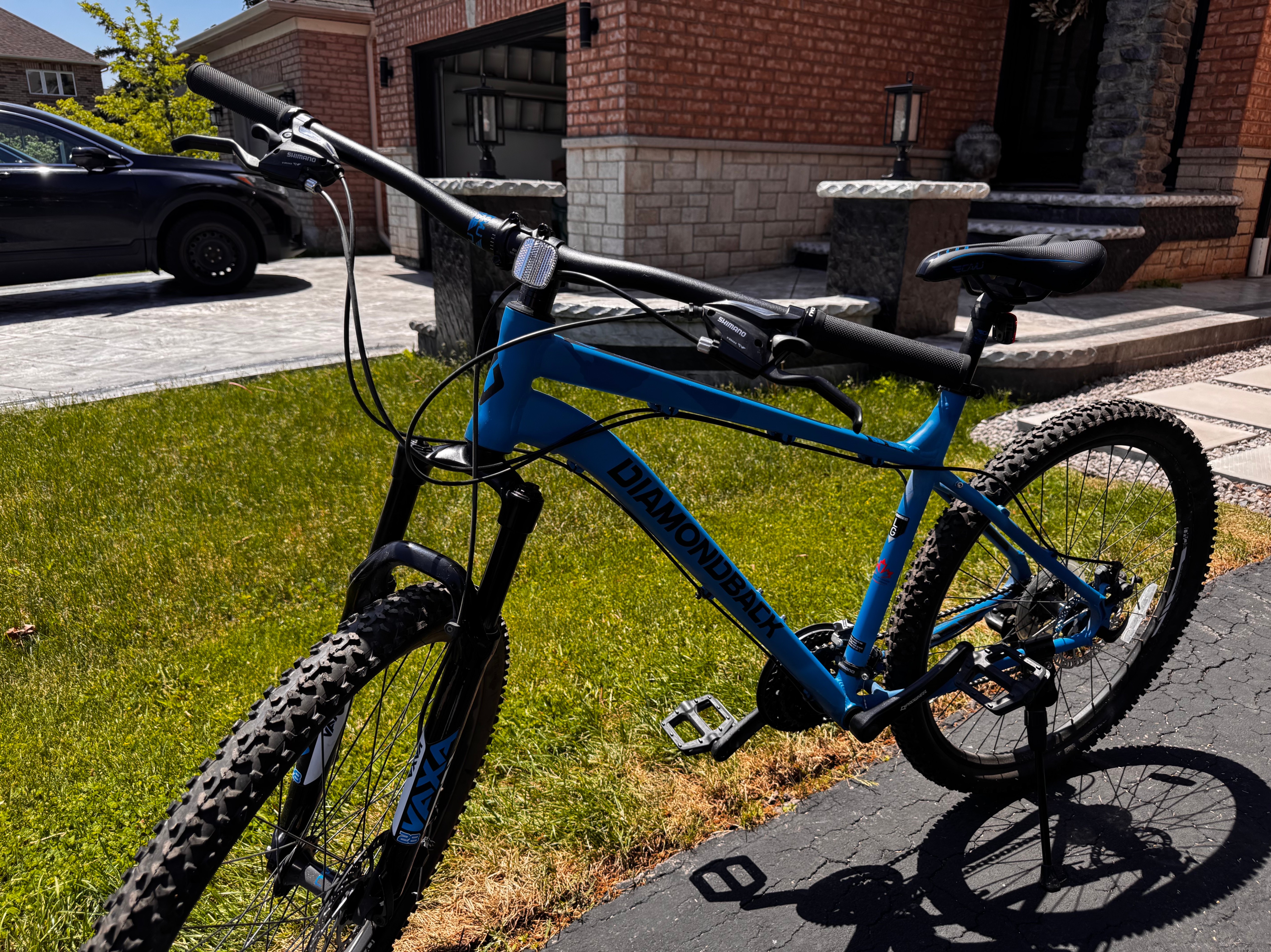 Diamondback mountain bike - blue, size L