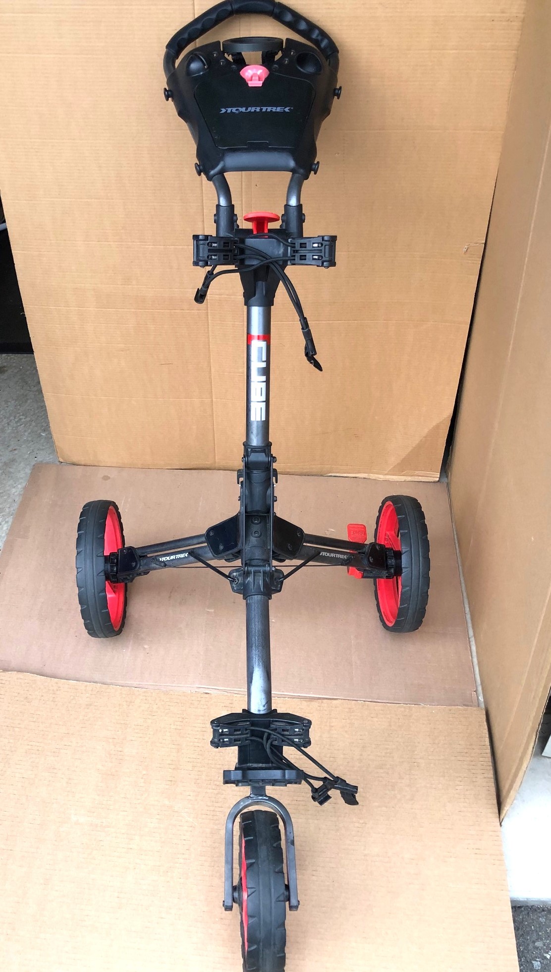 Cube Cart - 3-wheel golf push cart in excellent condition - photo 5