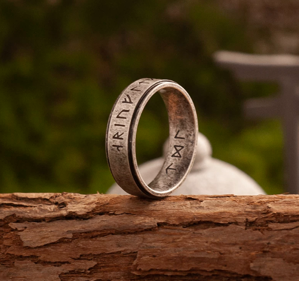Rune Engraved Spinner Ring - photo 2