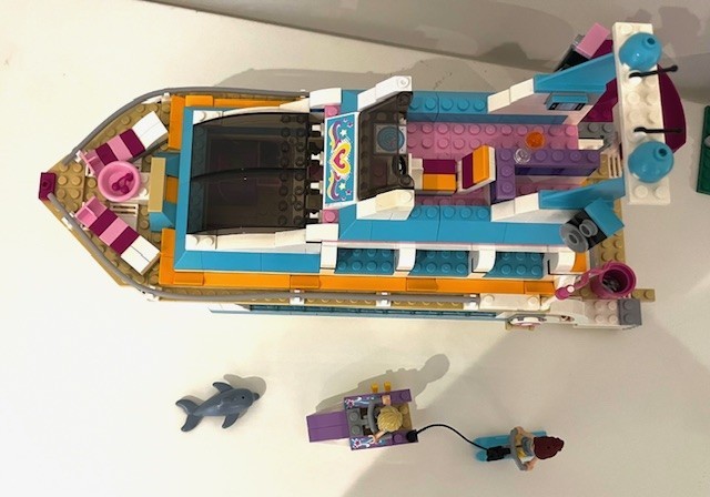 Lego Friends – Dolphin Cruiser #41015 - photo 2