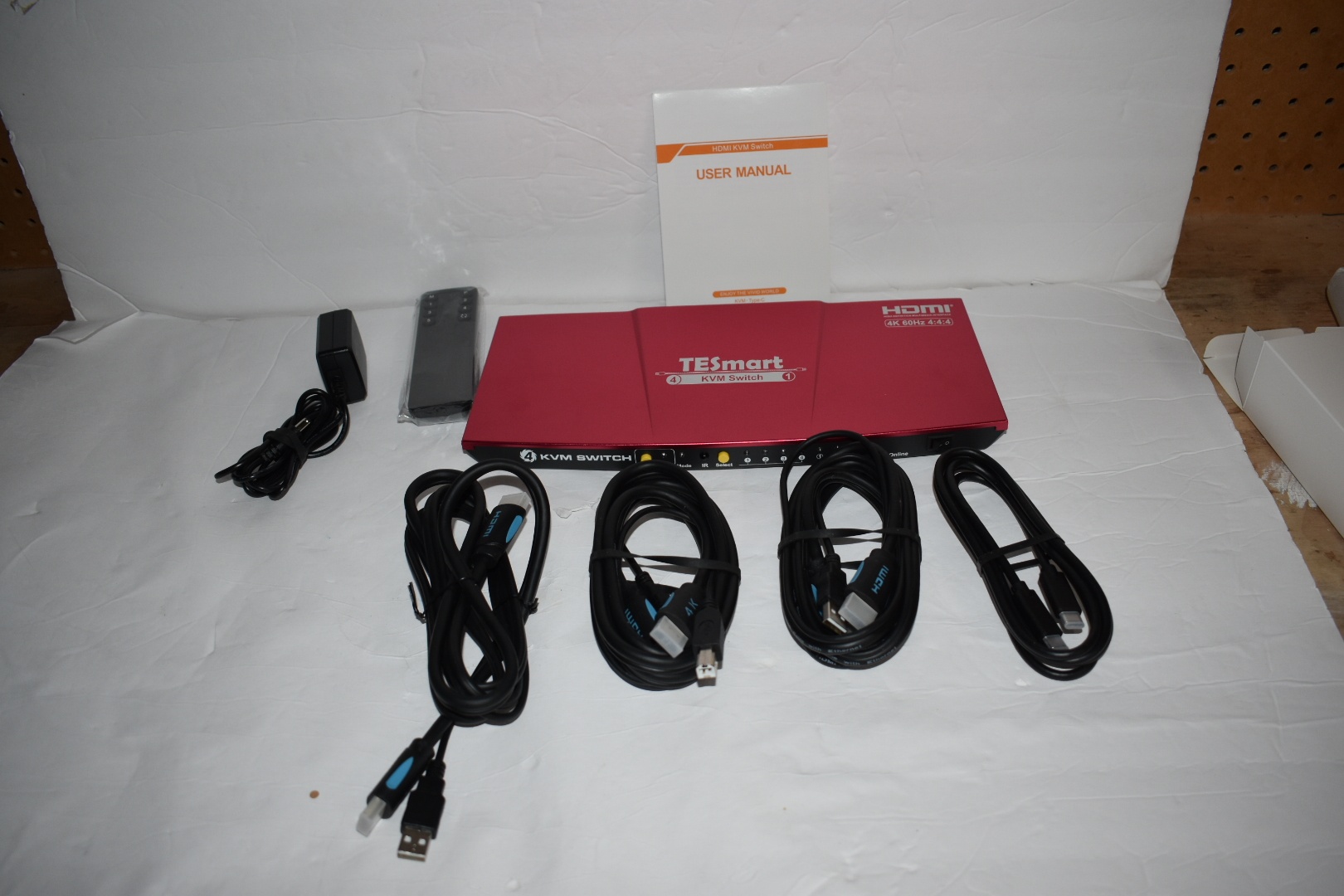 *New (Reg. $150)* 2 port HDMI 4K KVM Switch - photo 5