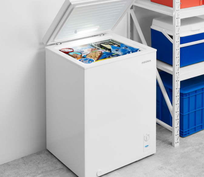 Insignia 5.0 Cu. Ft. Garage Ready Chest Freezer