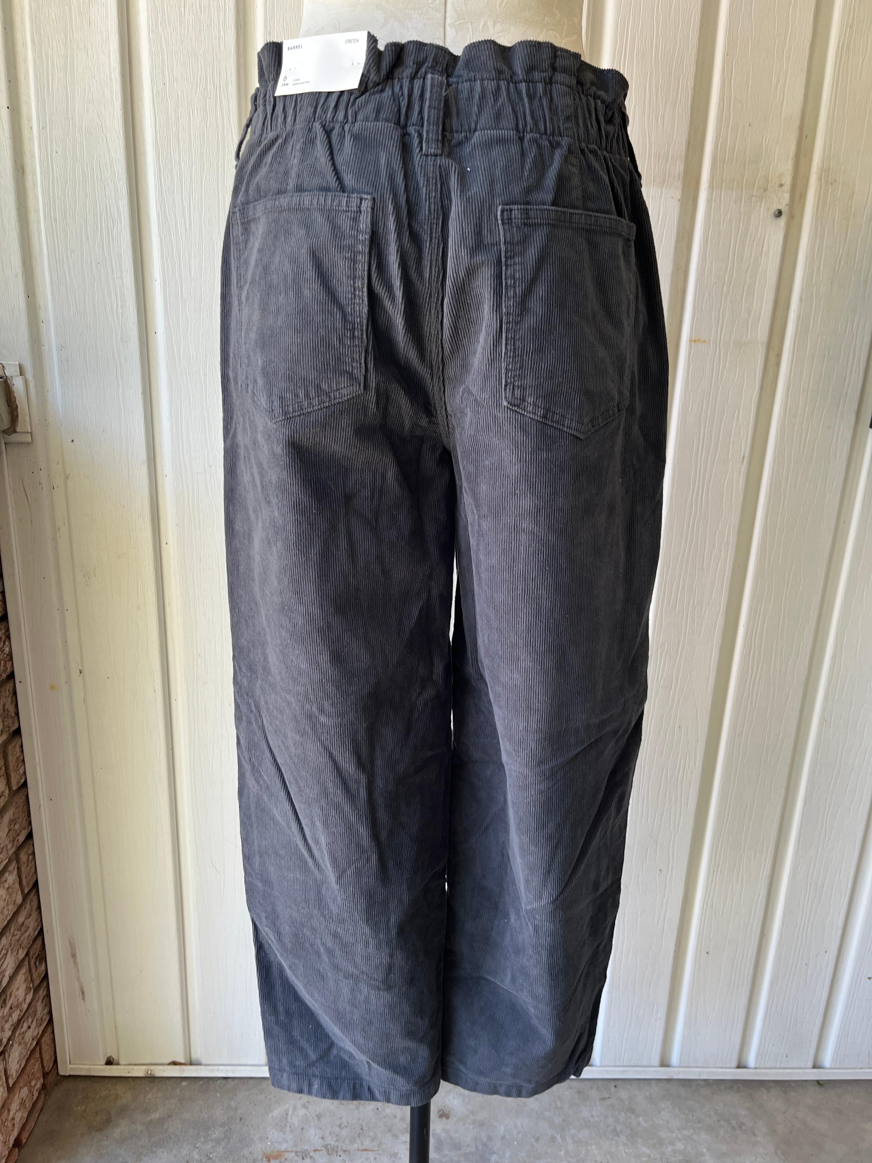 American Eagle Barrel Stretch Corduroy Pants Size 6 Long - photo 2