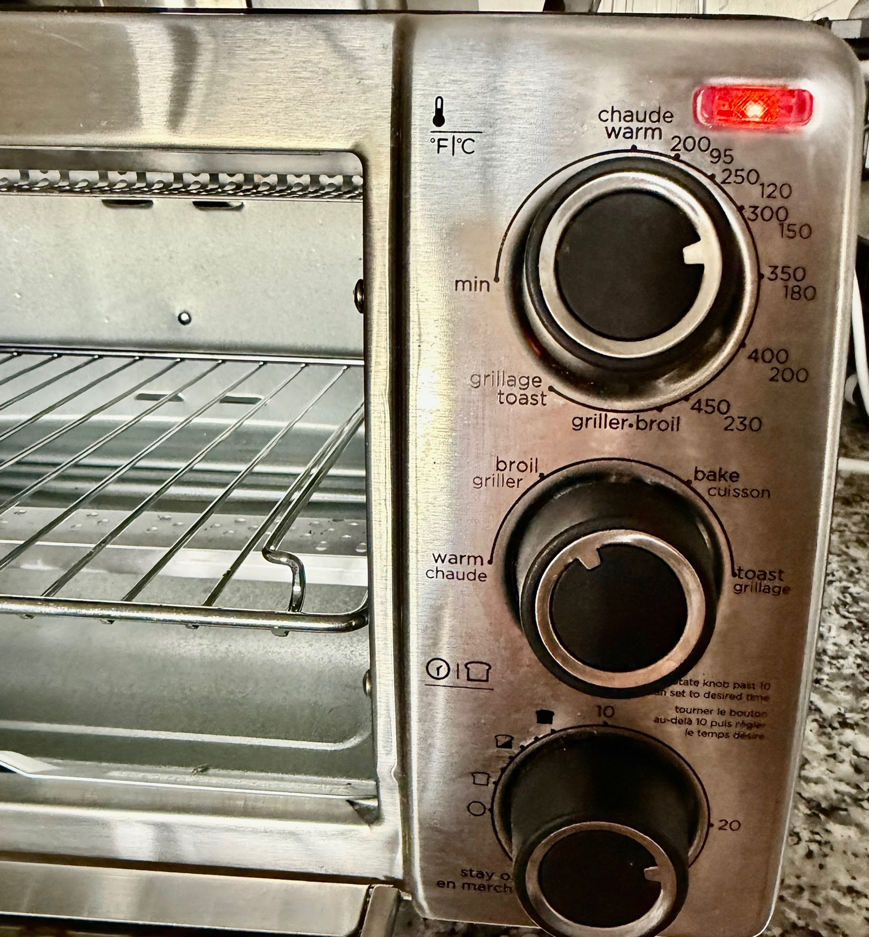 Black and Decker Toaster Oven, 4 Functions - photo 3