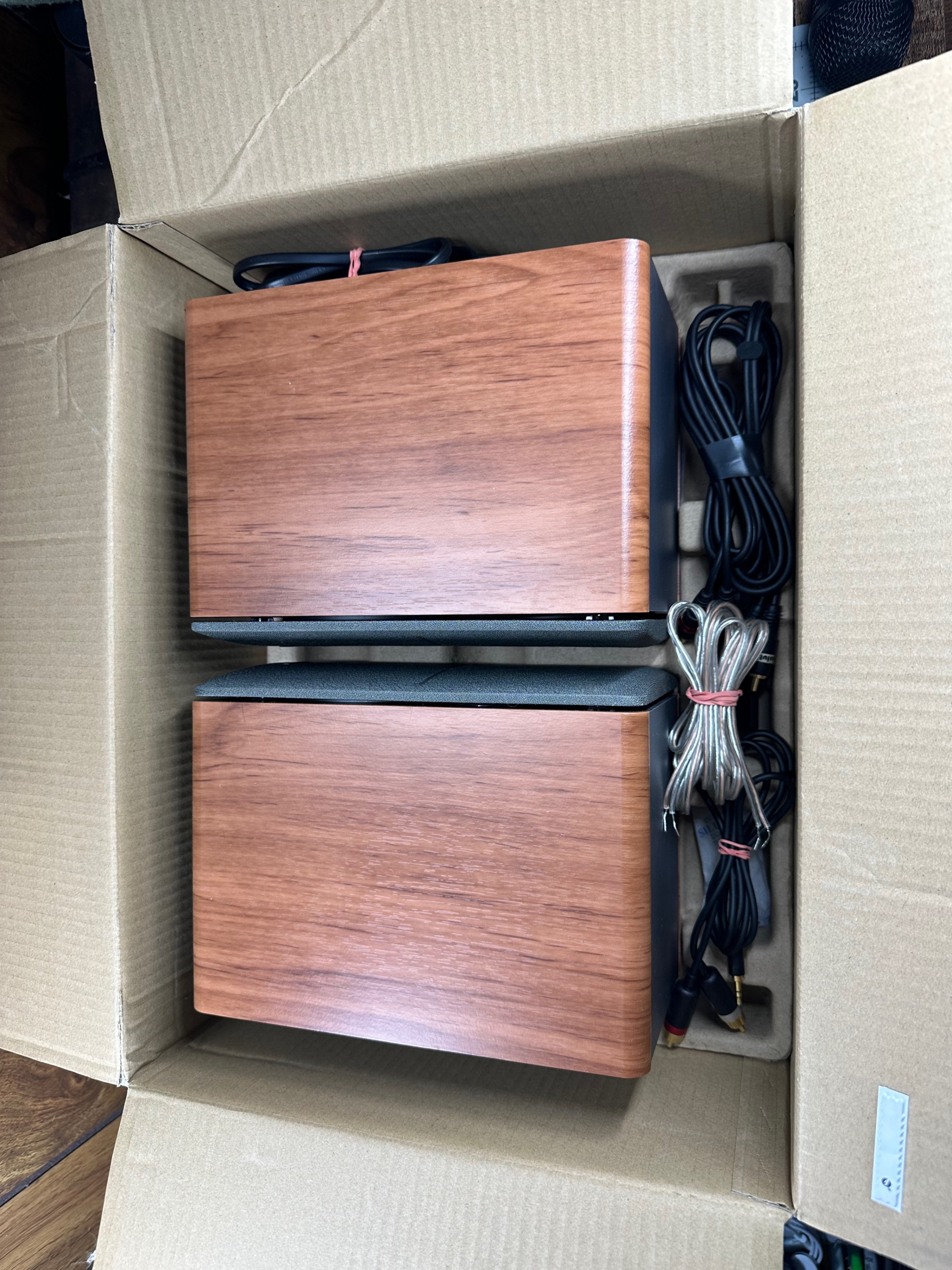 Edifier Bookshelf Speakers - photo 4