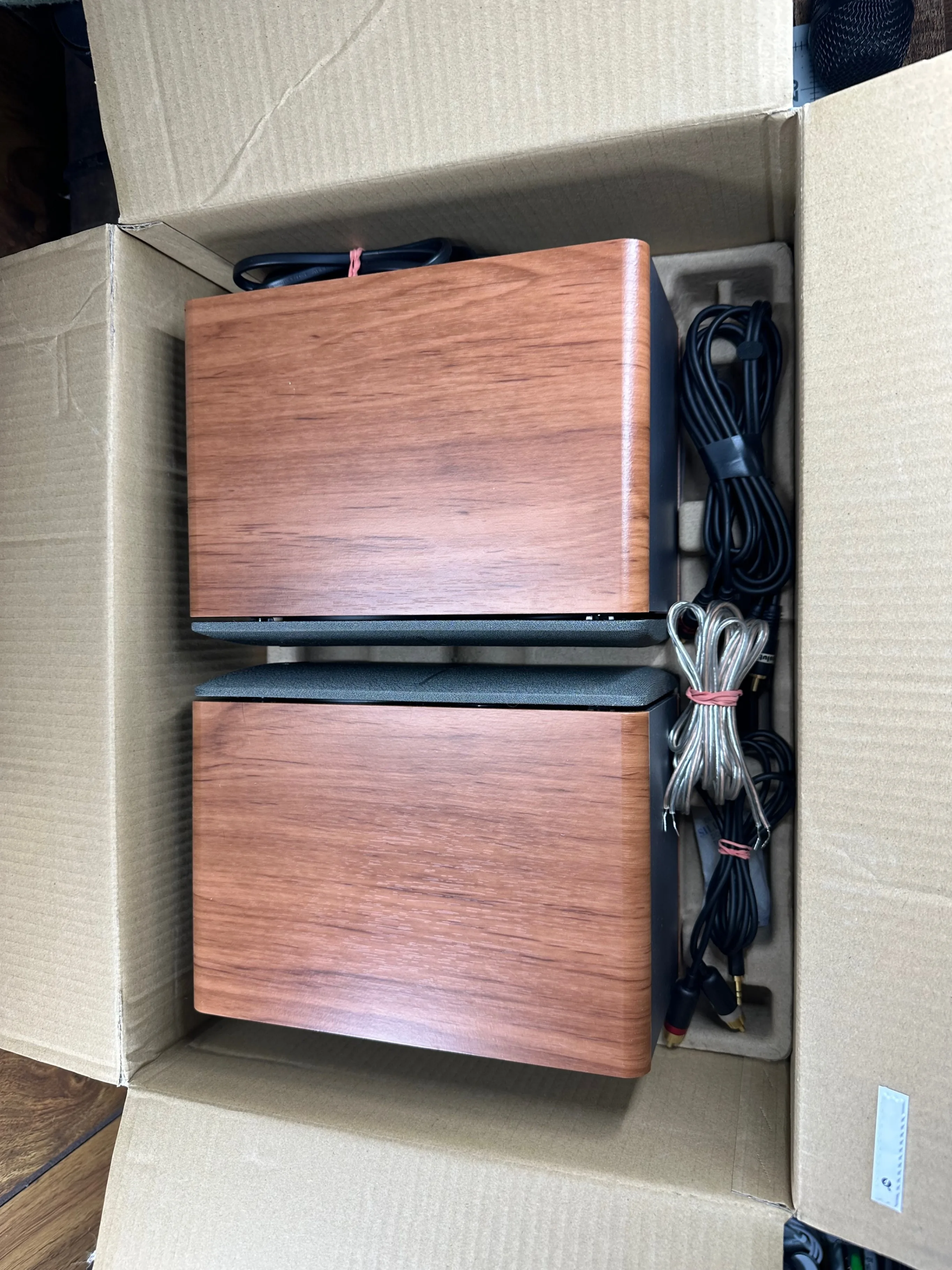 Edifier Bookshelf Speakers - photo 4