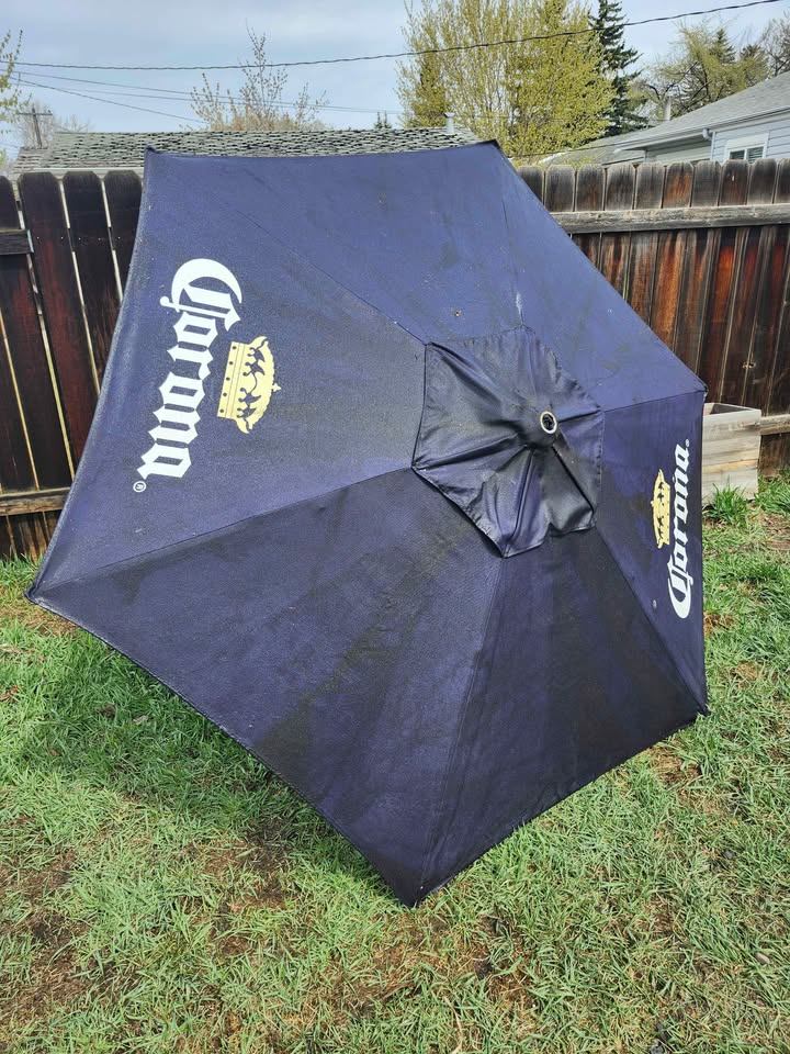 Corona Patio Umbrella - photo 4