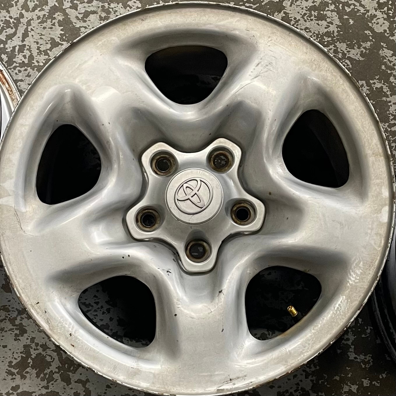 16 Inch Toyota Highlander Rims - photo 4