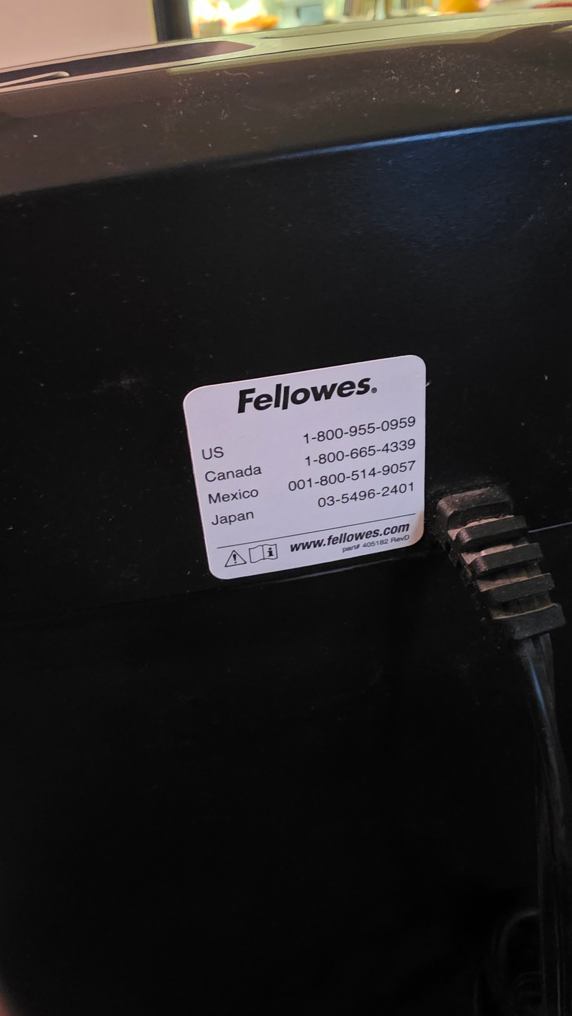 Fellowes Paper Shredder - photo 4