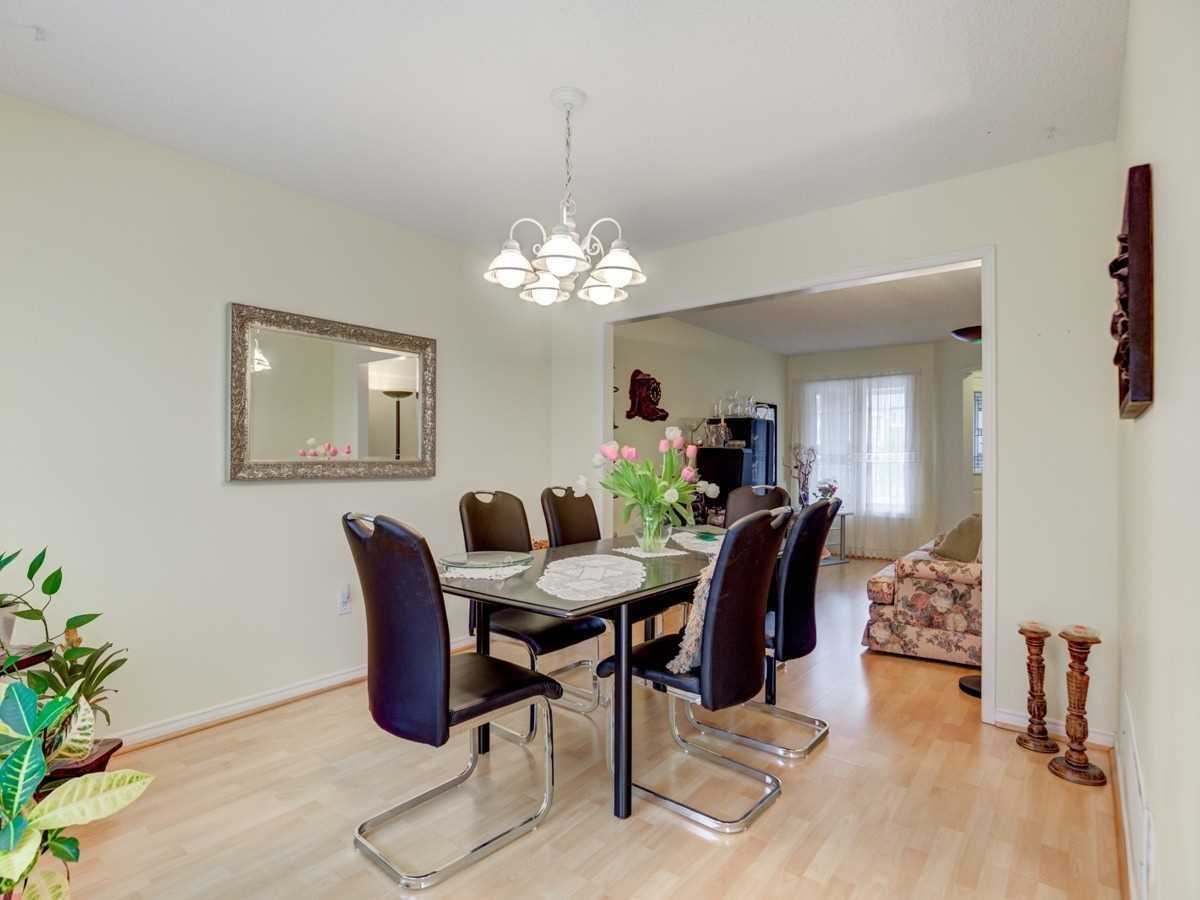 3 Beds 2.5 Baths Detached House - photo 5