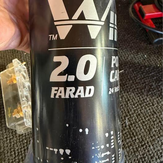 Virez 2.0 Farad Power Capacitor and Stinger 150A Fuse Holder - photo 3