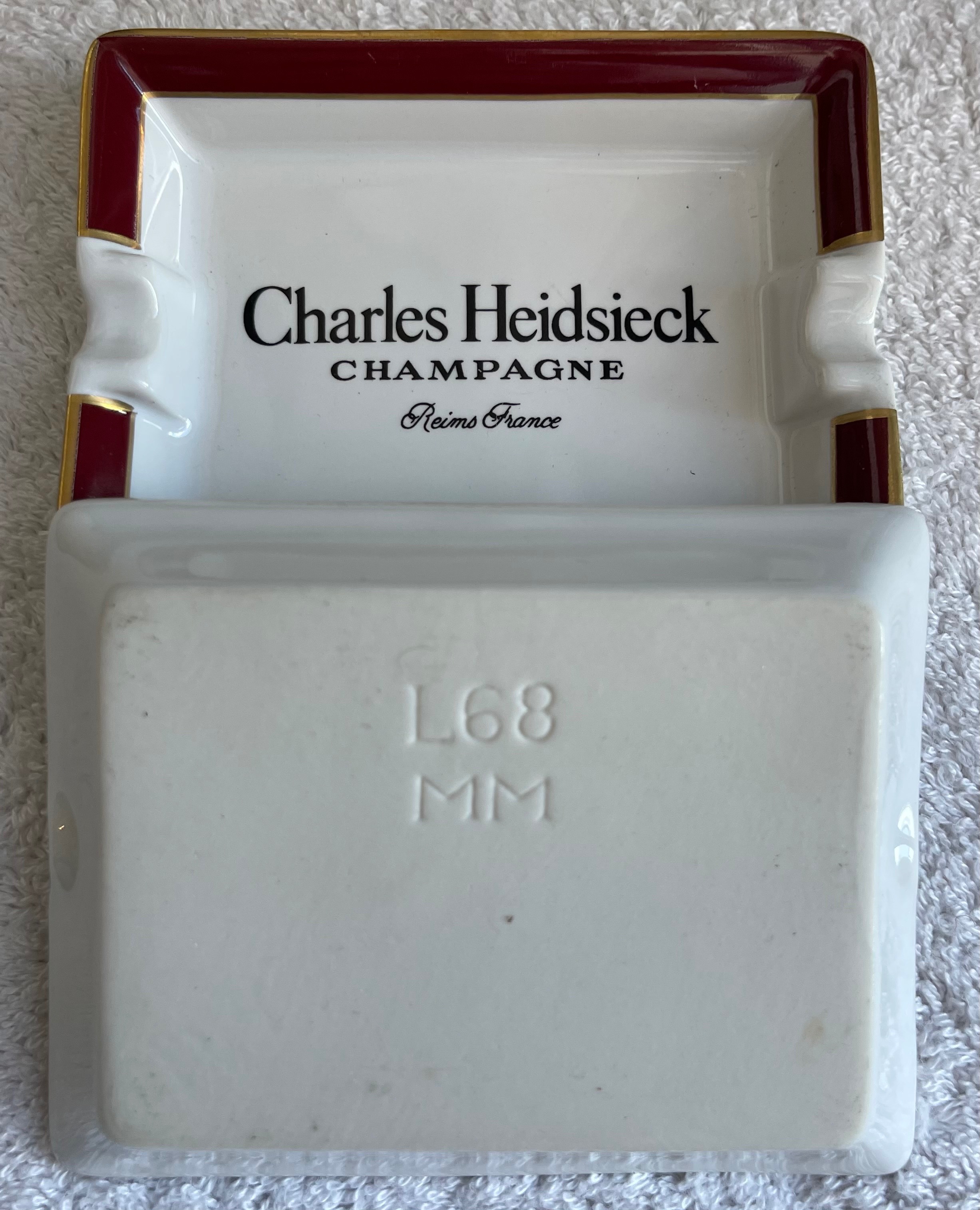 Rare Pair of Vintage Charles Heidsieck Champagne Trays - photo 3