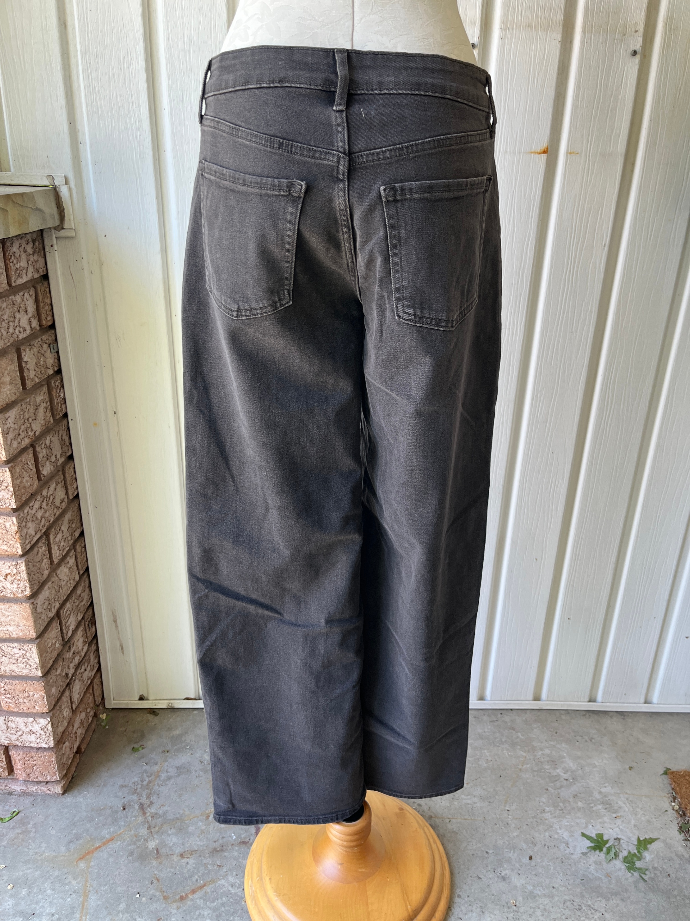 Old Navy Wide Leg Jeans Size 8 - photo 2