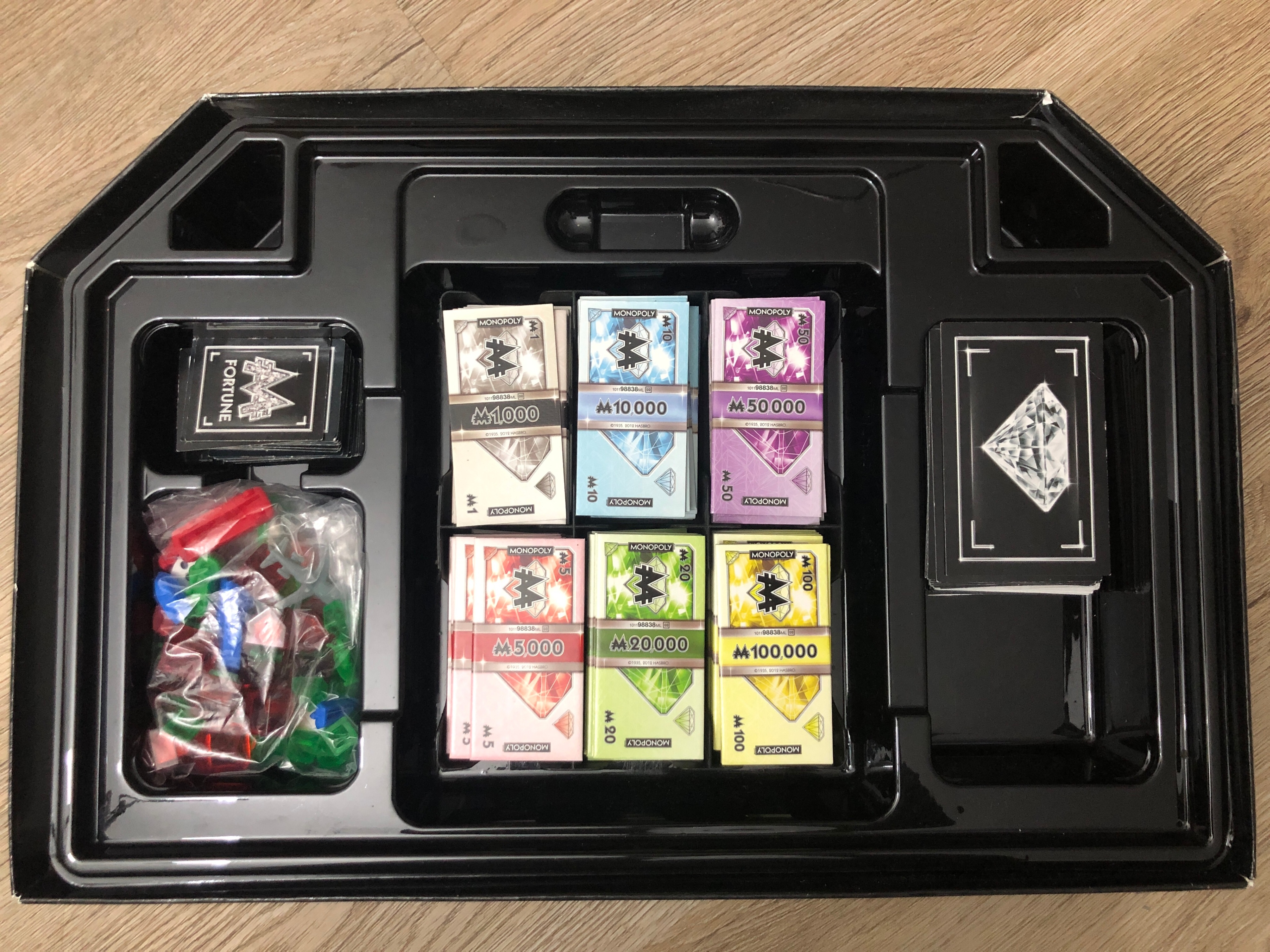 Monopoly Millionaire Board Game – Excellent Condition - photo 3